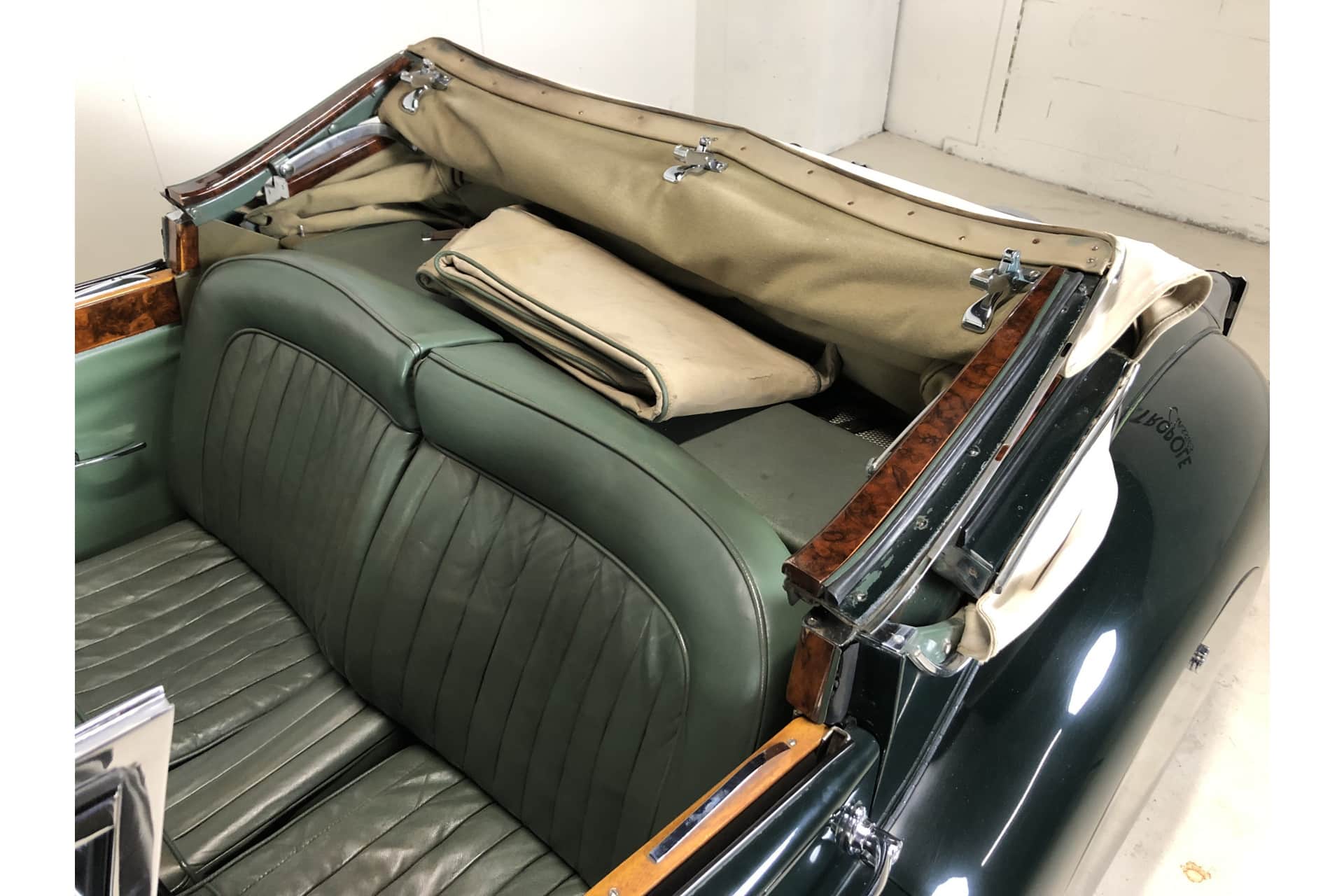 Jaguar XK 120