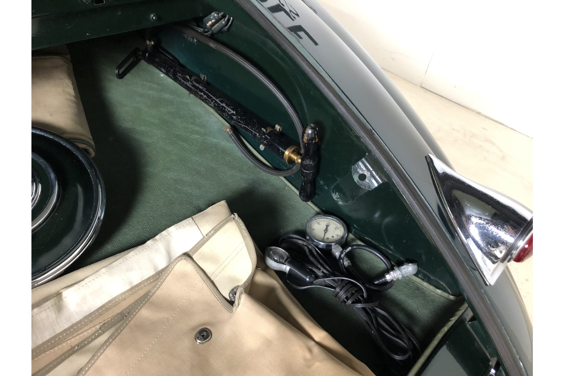 Jaguar XK 120