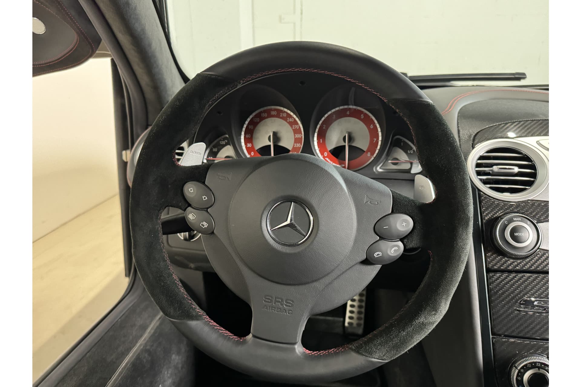 Mercedes-Benz SLR Mclaren