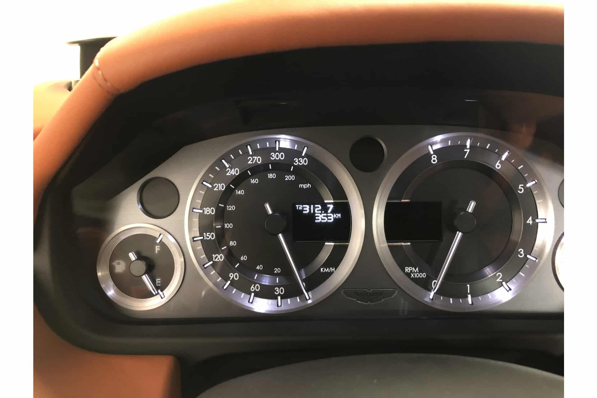 Aston Martin V8 Vantage Coupe