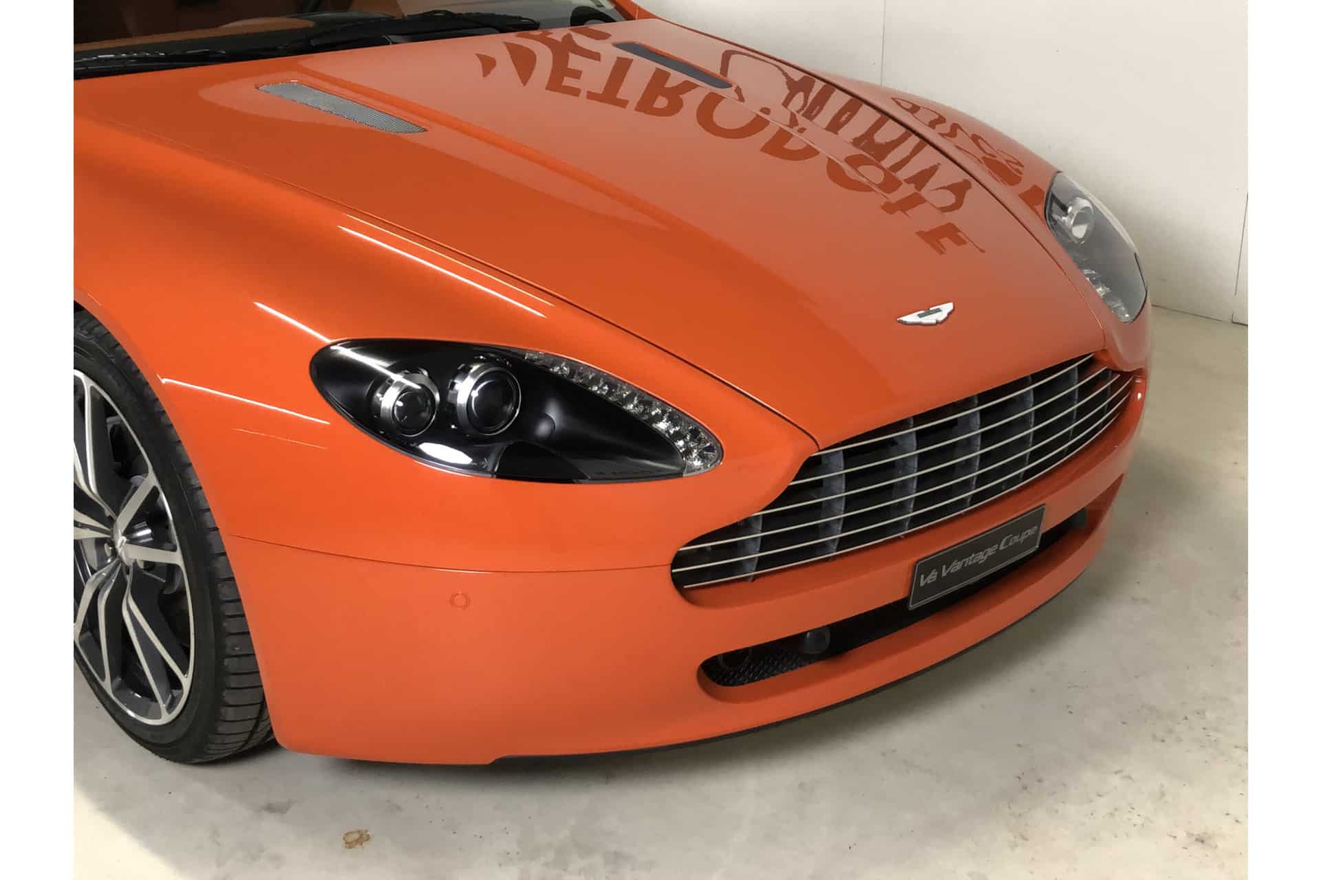 Aston Martin V8 Vantage Coupe