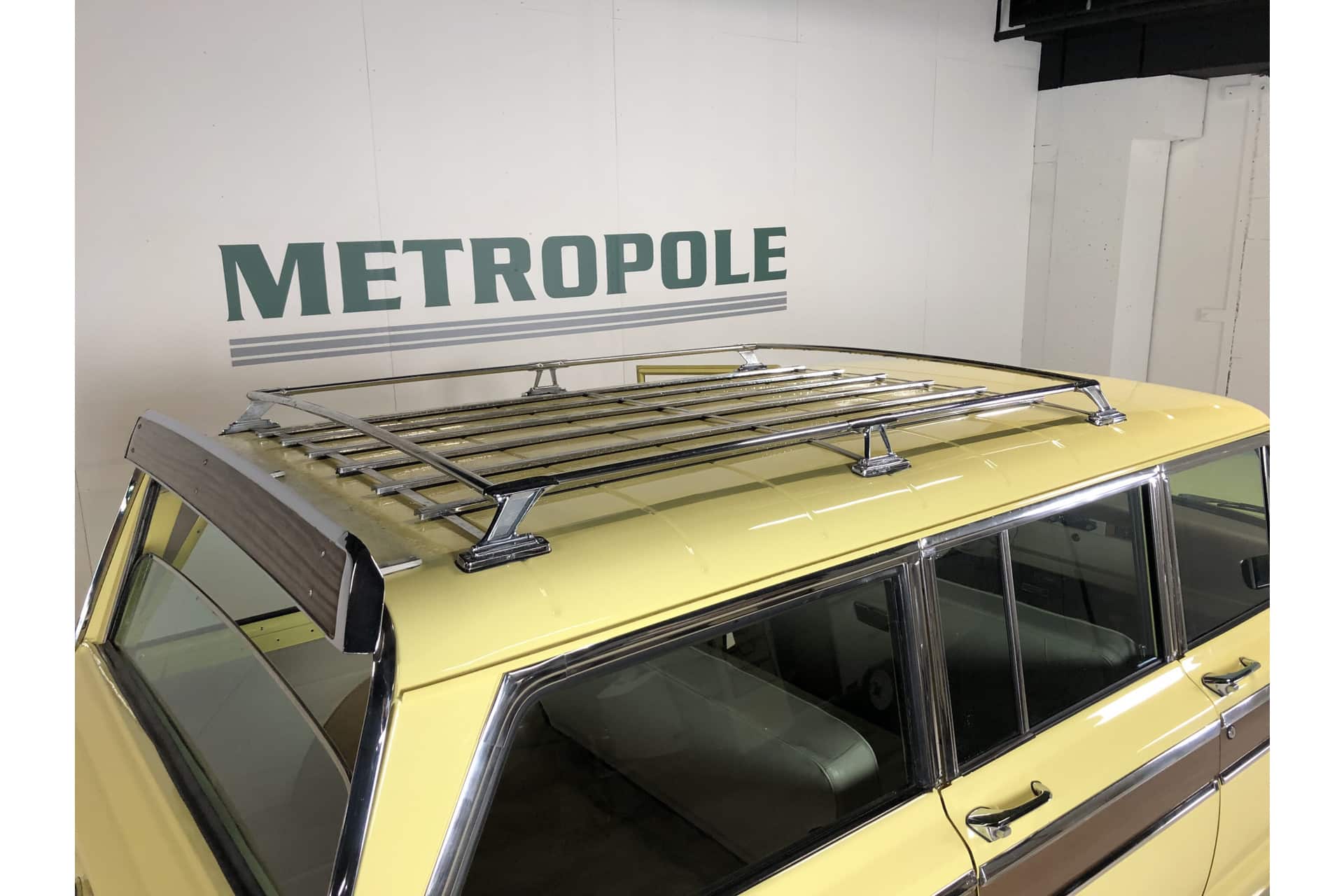 Jeep Wagoneer Station
