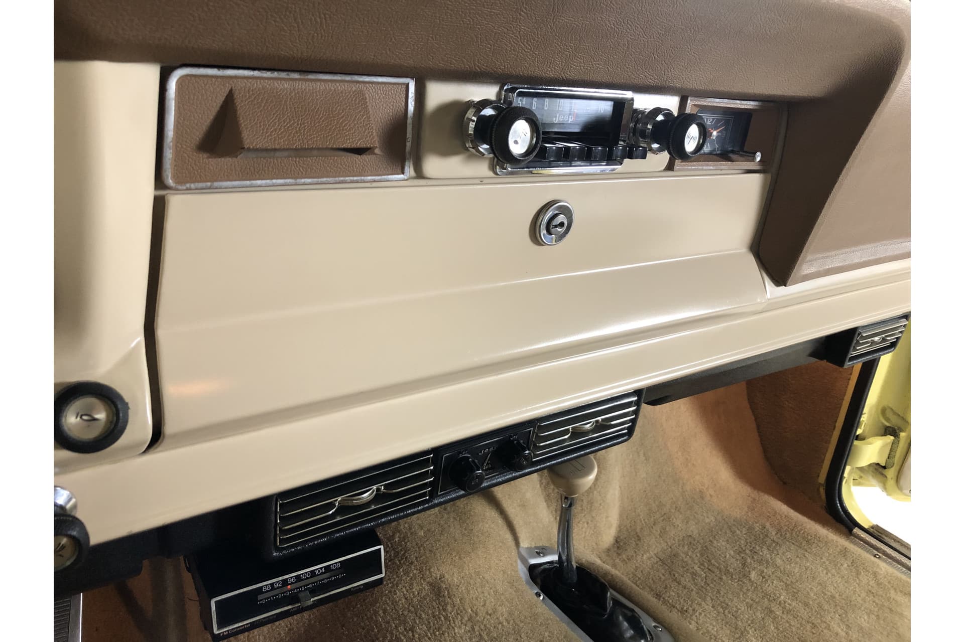 Jeep Wagoneer Station