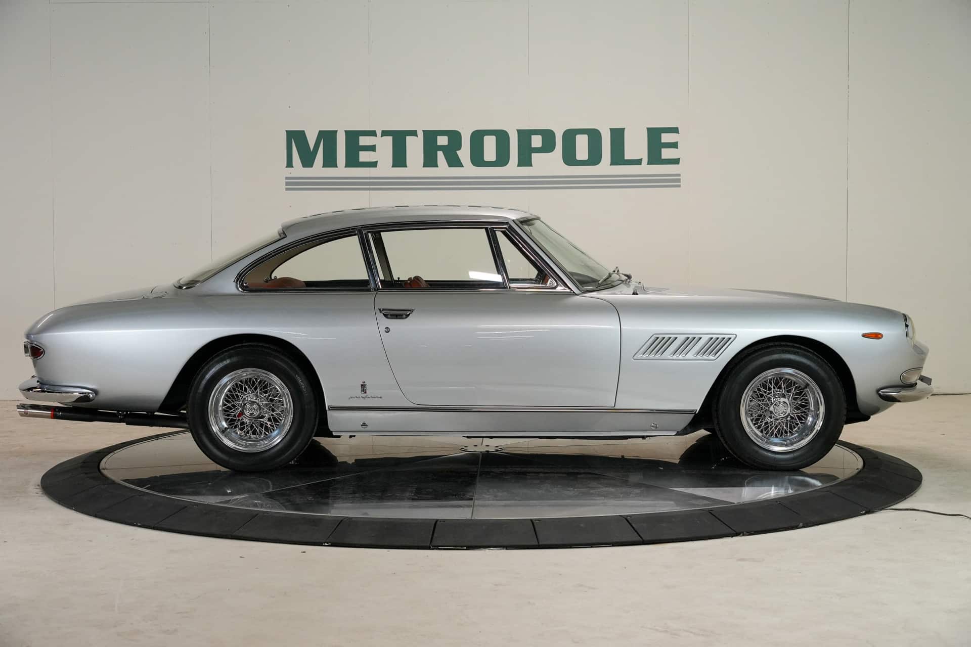 Ferrari 330 GT