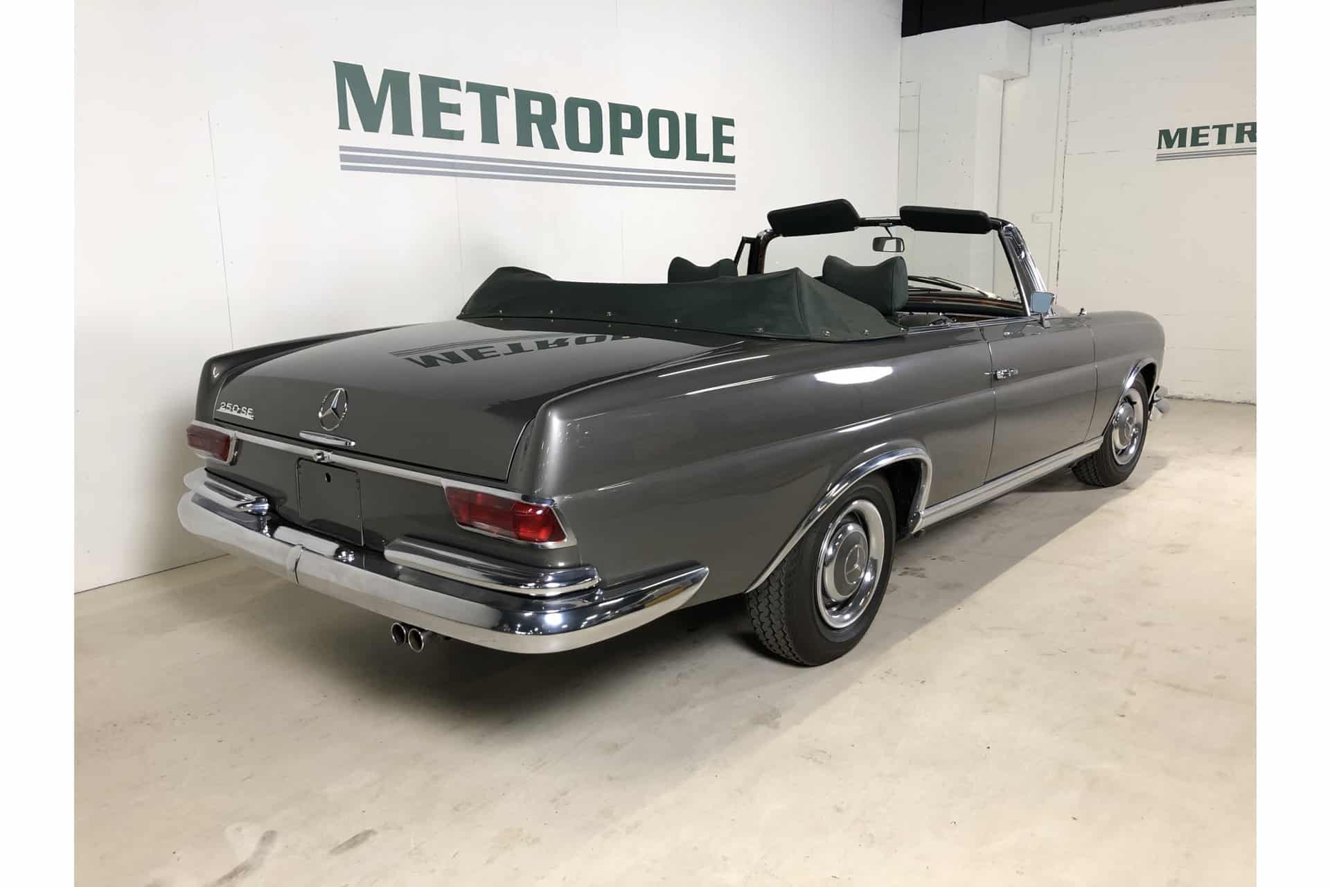 Mercedes-Benz 250 SE