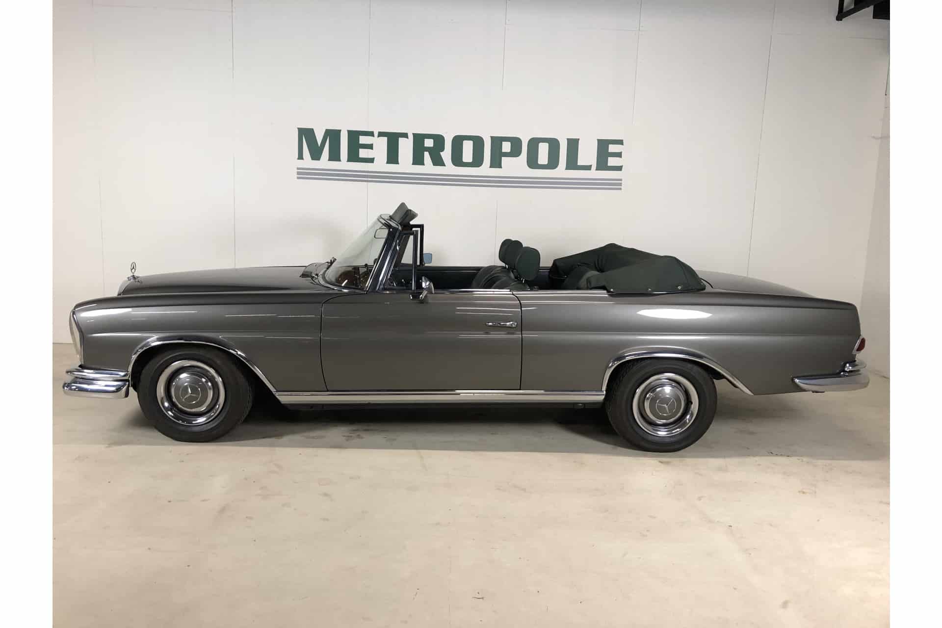 Mercedes-Benz 250 SE Convertible