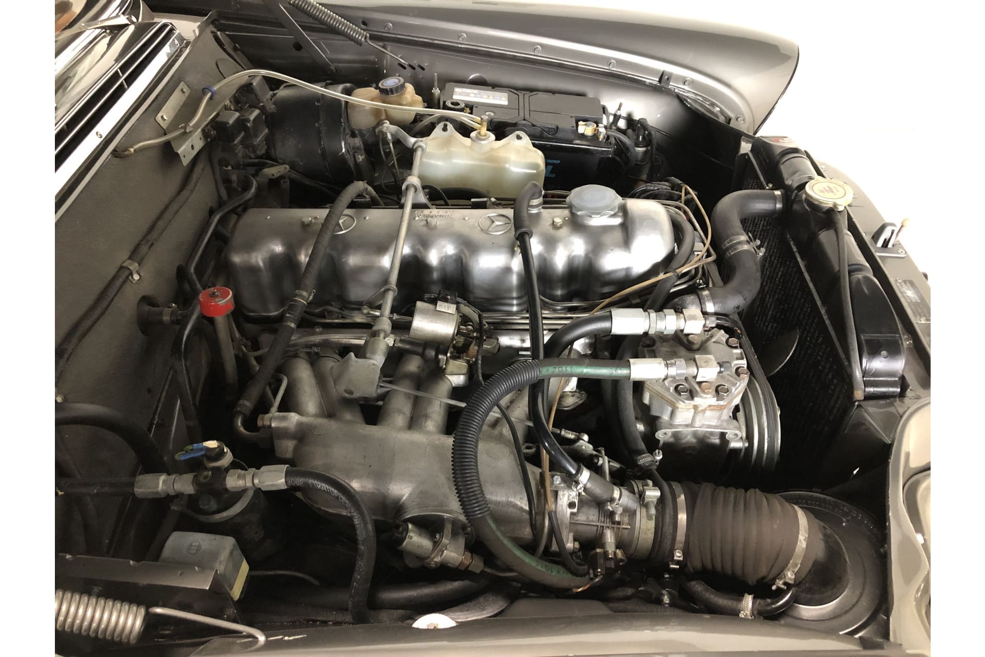Mercedes-Benz 250 SE