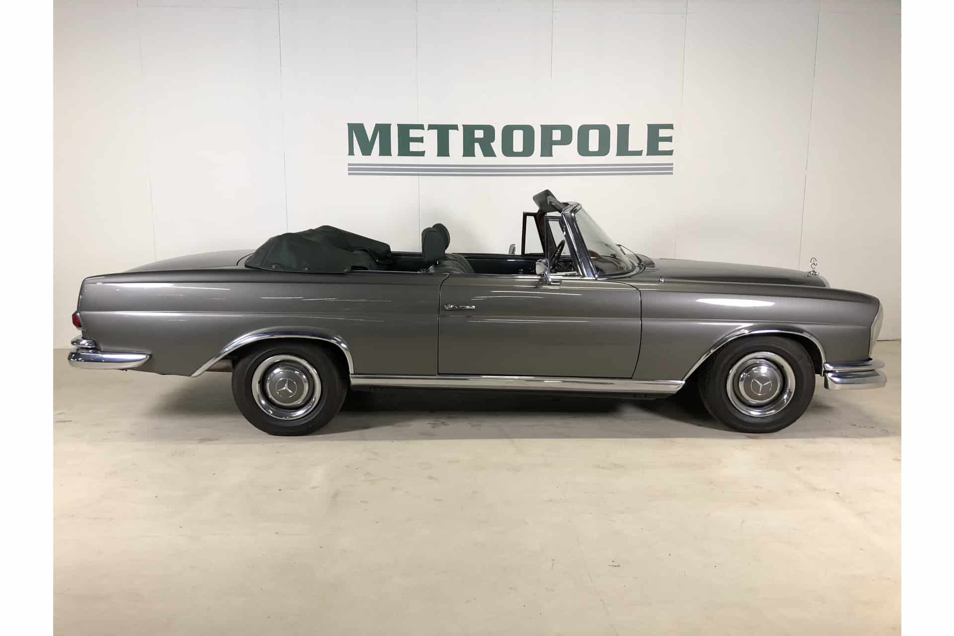 Mercedes-Benz 250 SE Convertible
