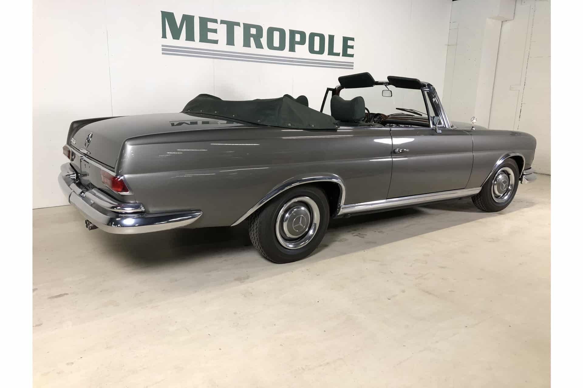 Mercedes-Benz 250 SE Convertible