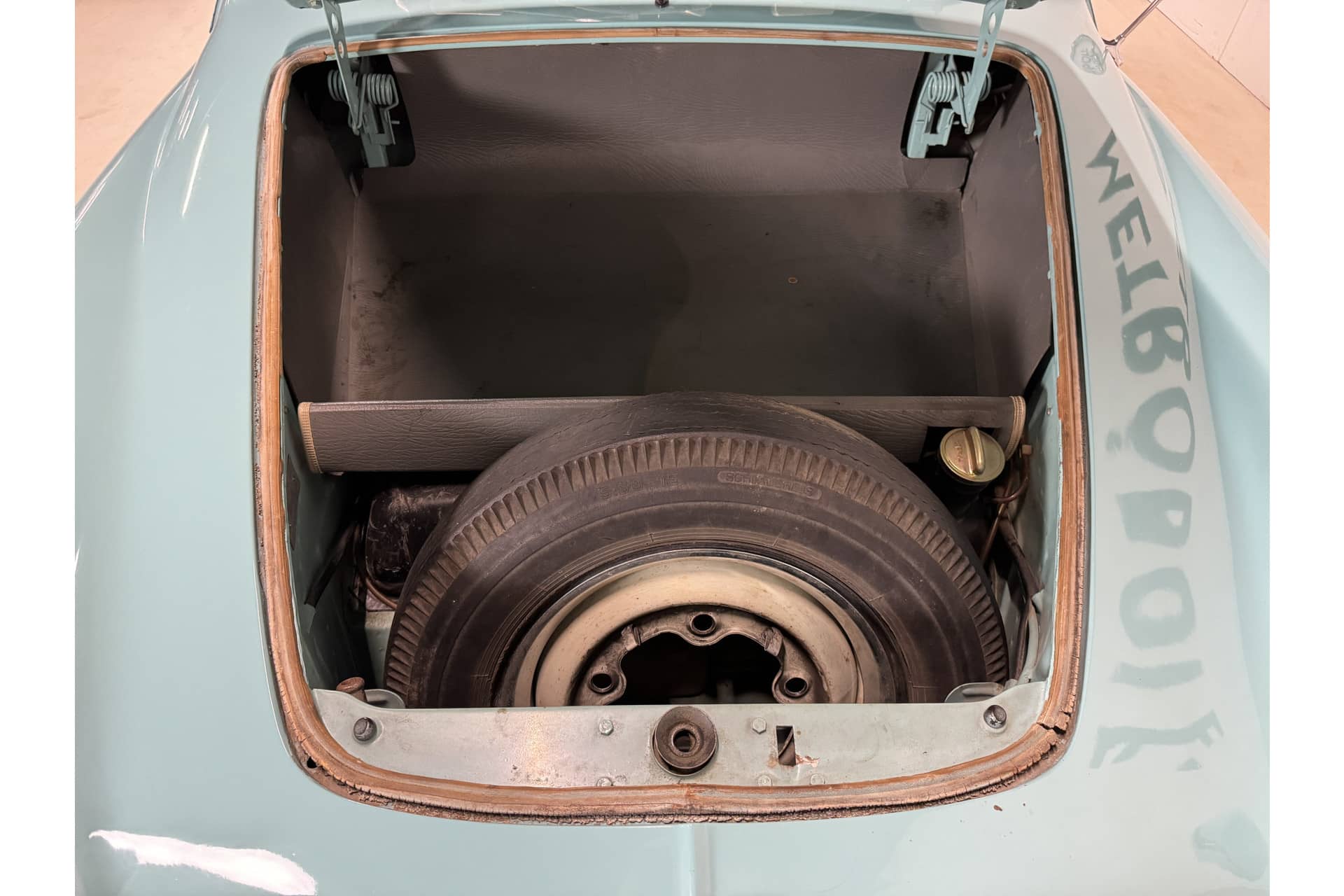 Volkswagen Karmann Ghia