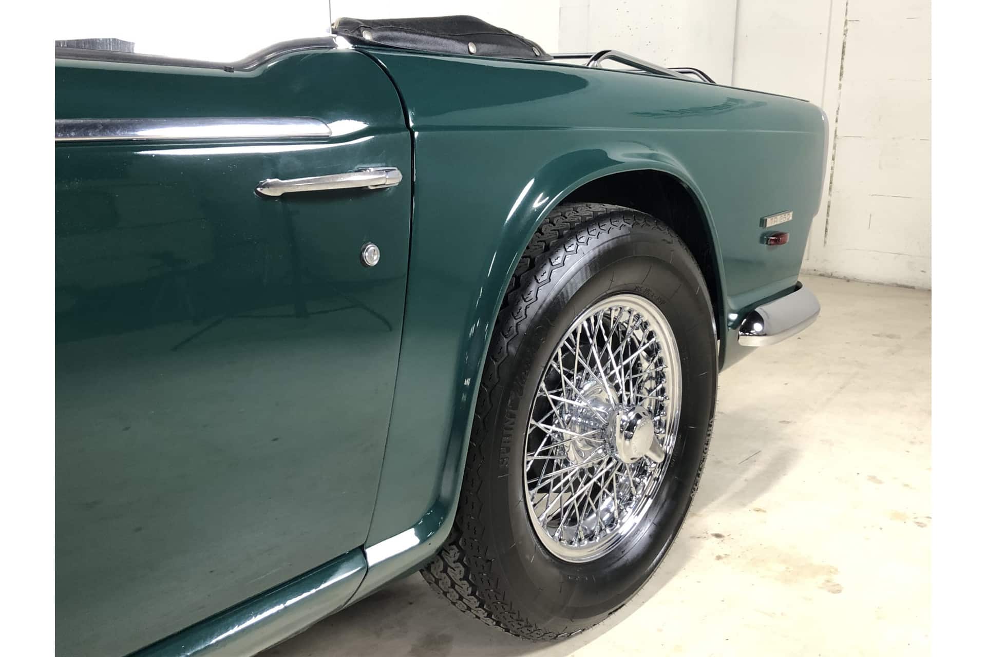 Triumph TR 250
