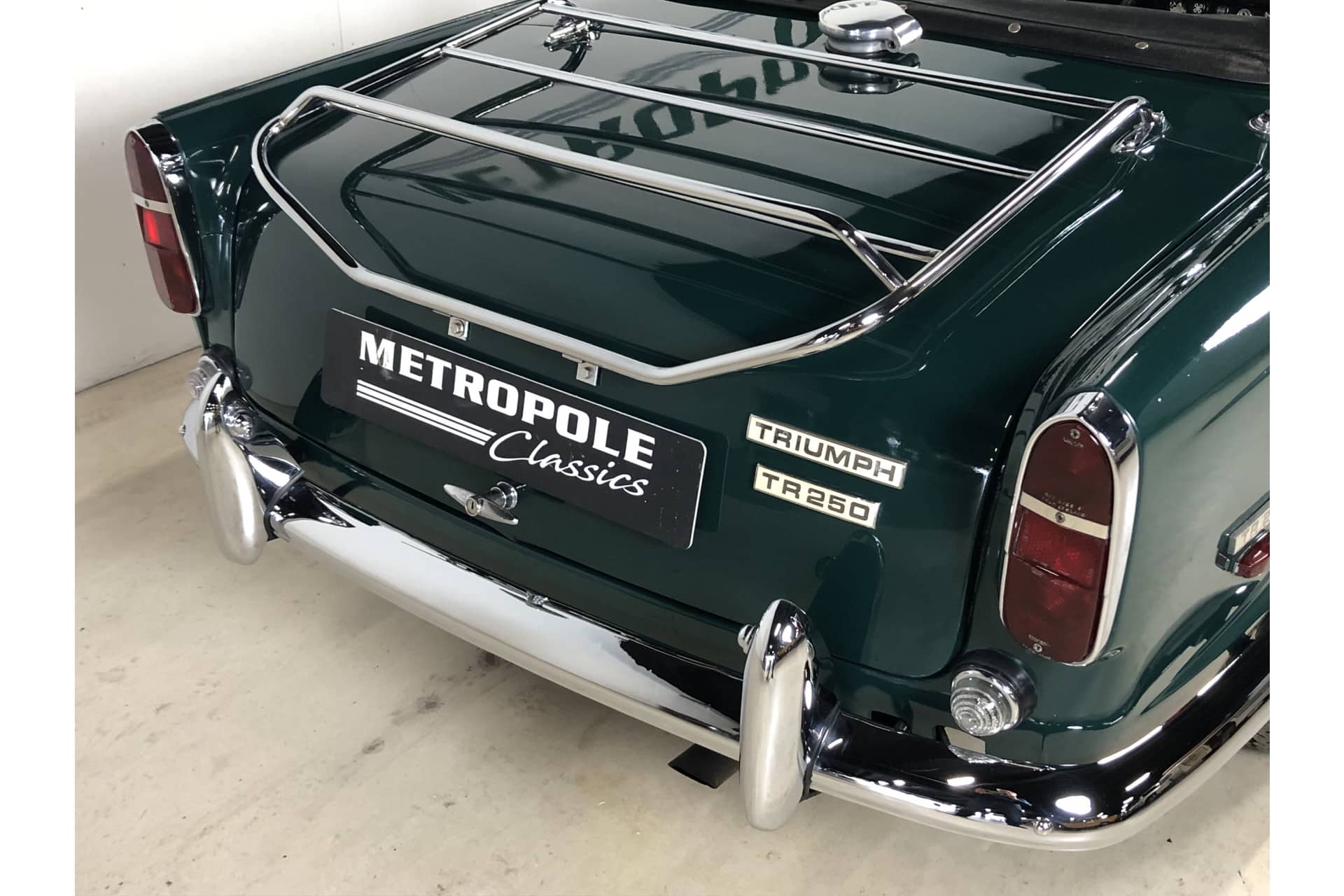 Triumph TR 250