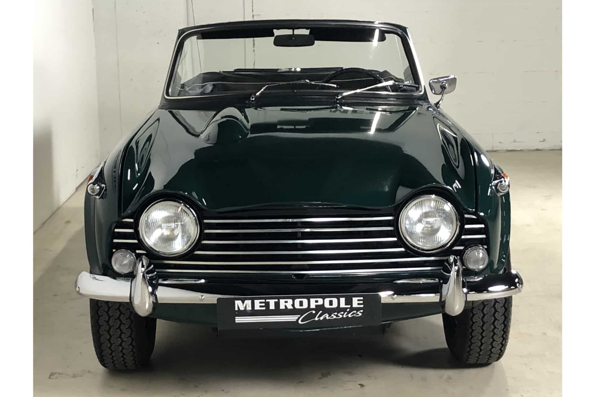 Triumph TR 250