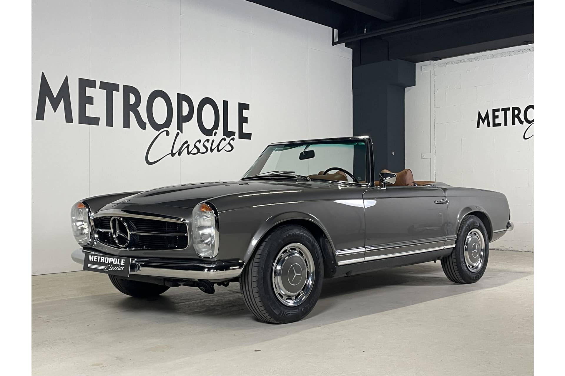 Mercedes-Benz SL 280 Pagode