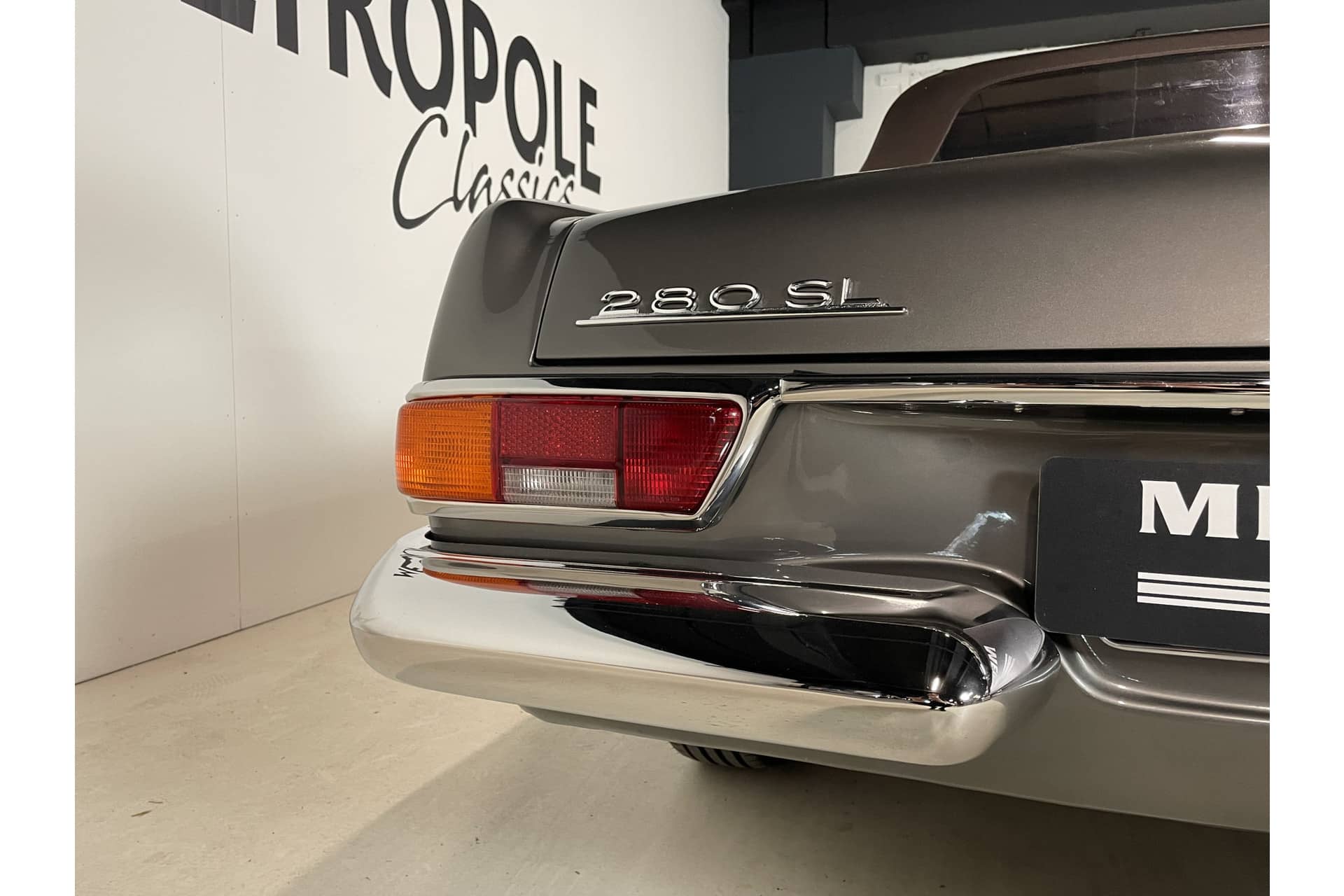 Mercedes-Benz 280 SL