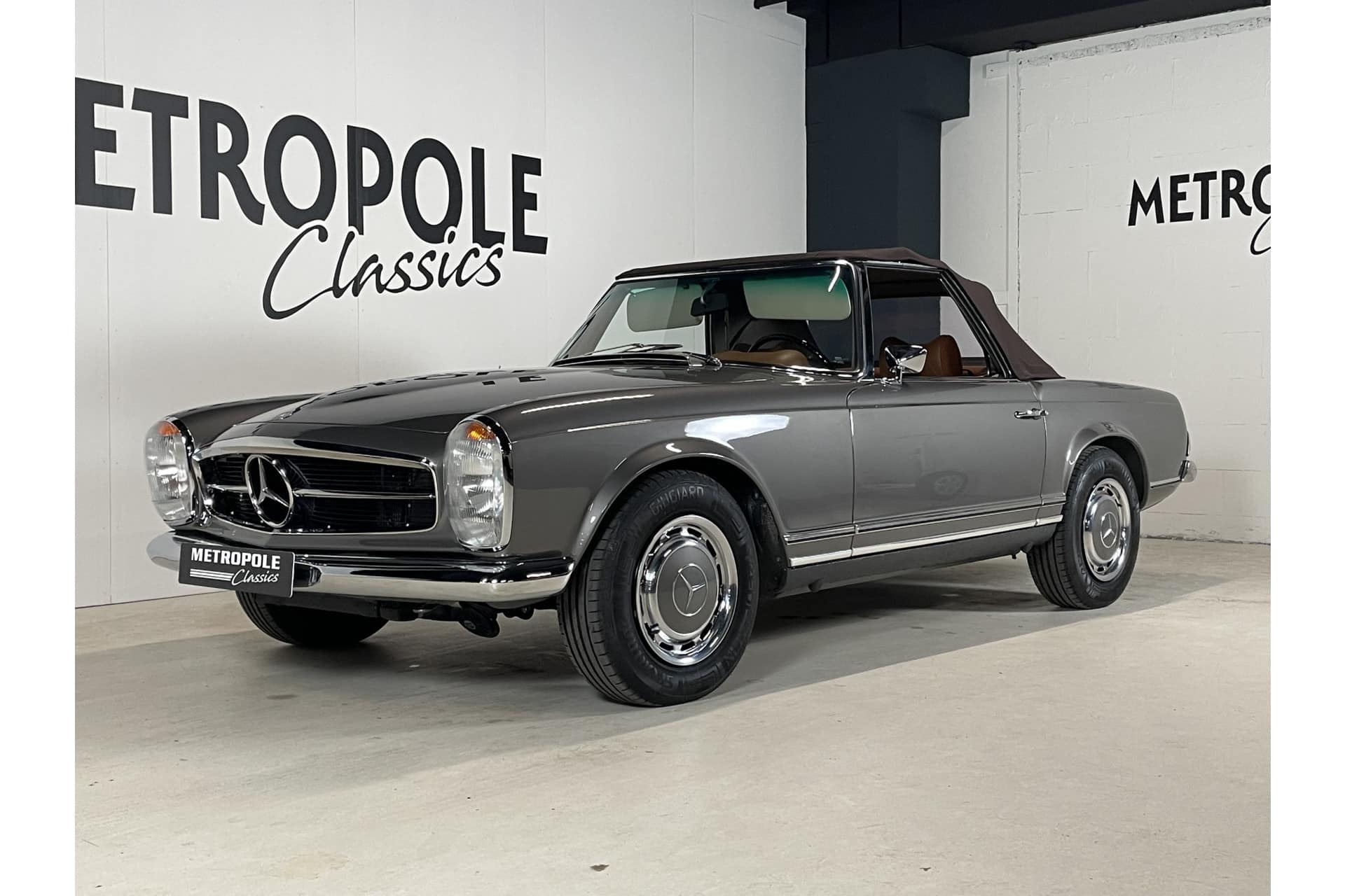 Mercedes-Benz SL 280 Pagode