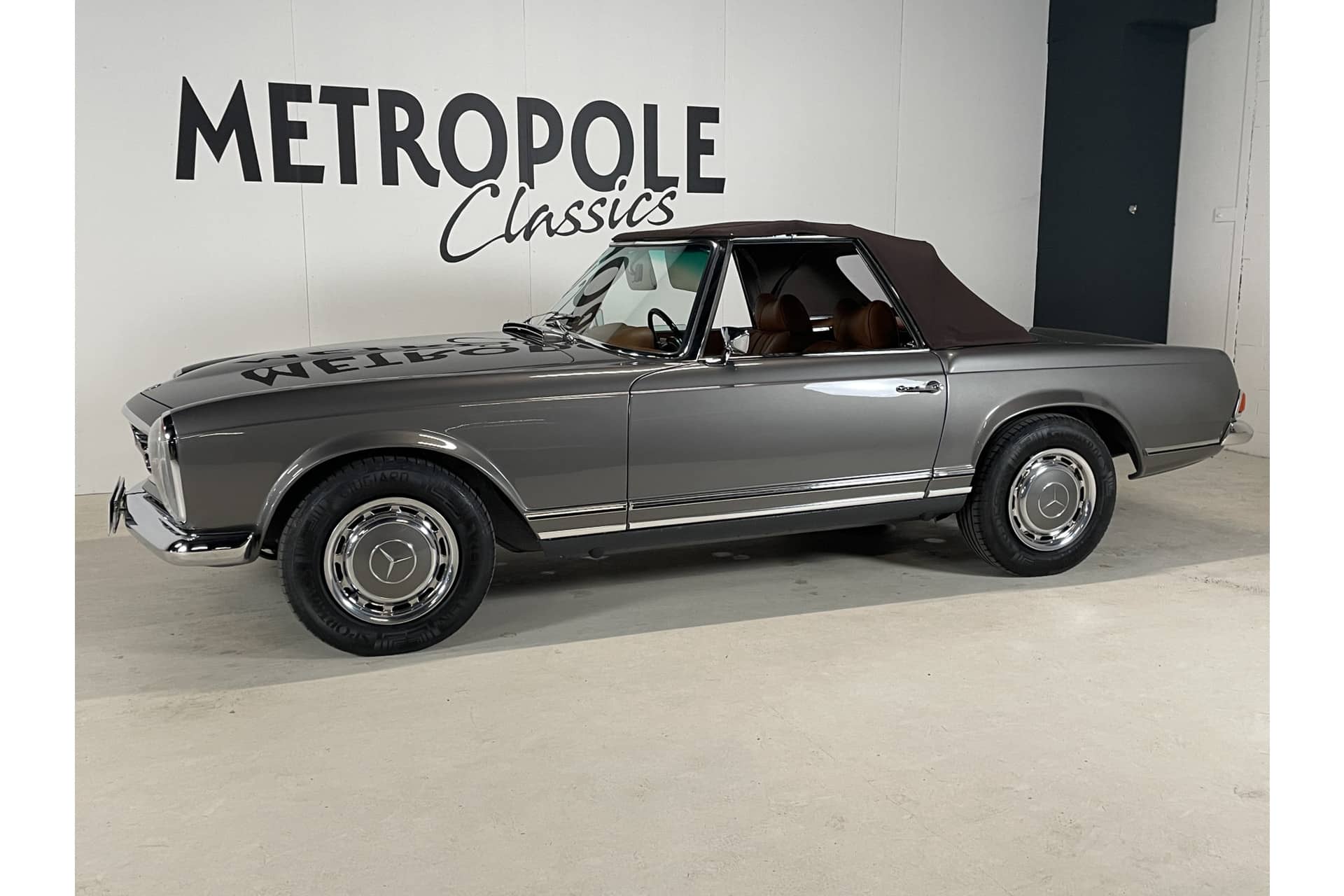 Mercedes-Benz SL 280 Pagode
