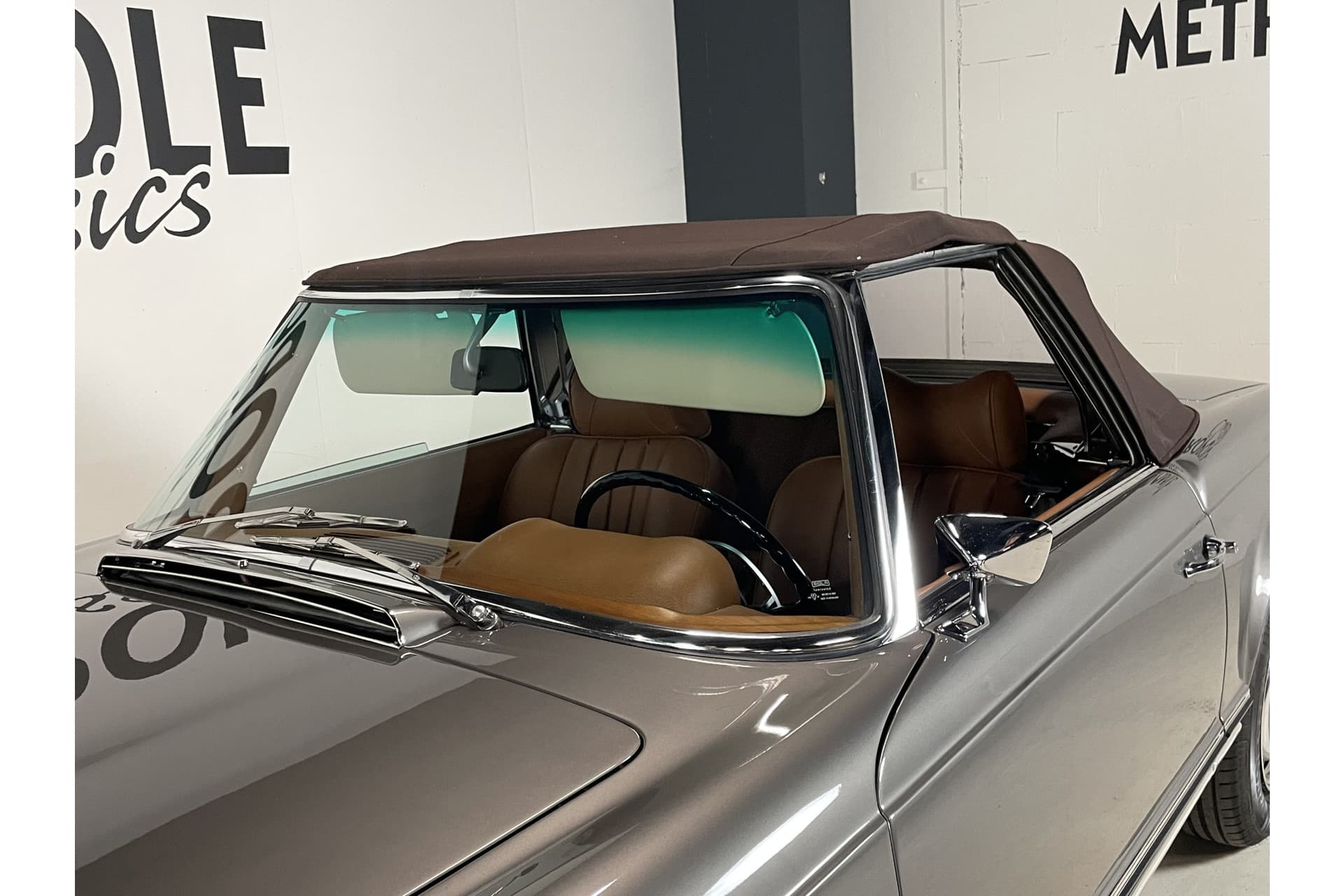 Mercedes-Benz SL 280 Pagode