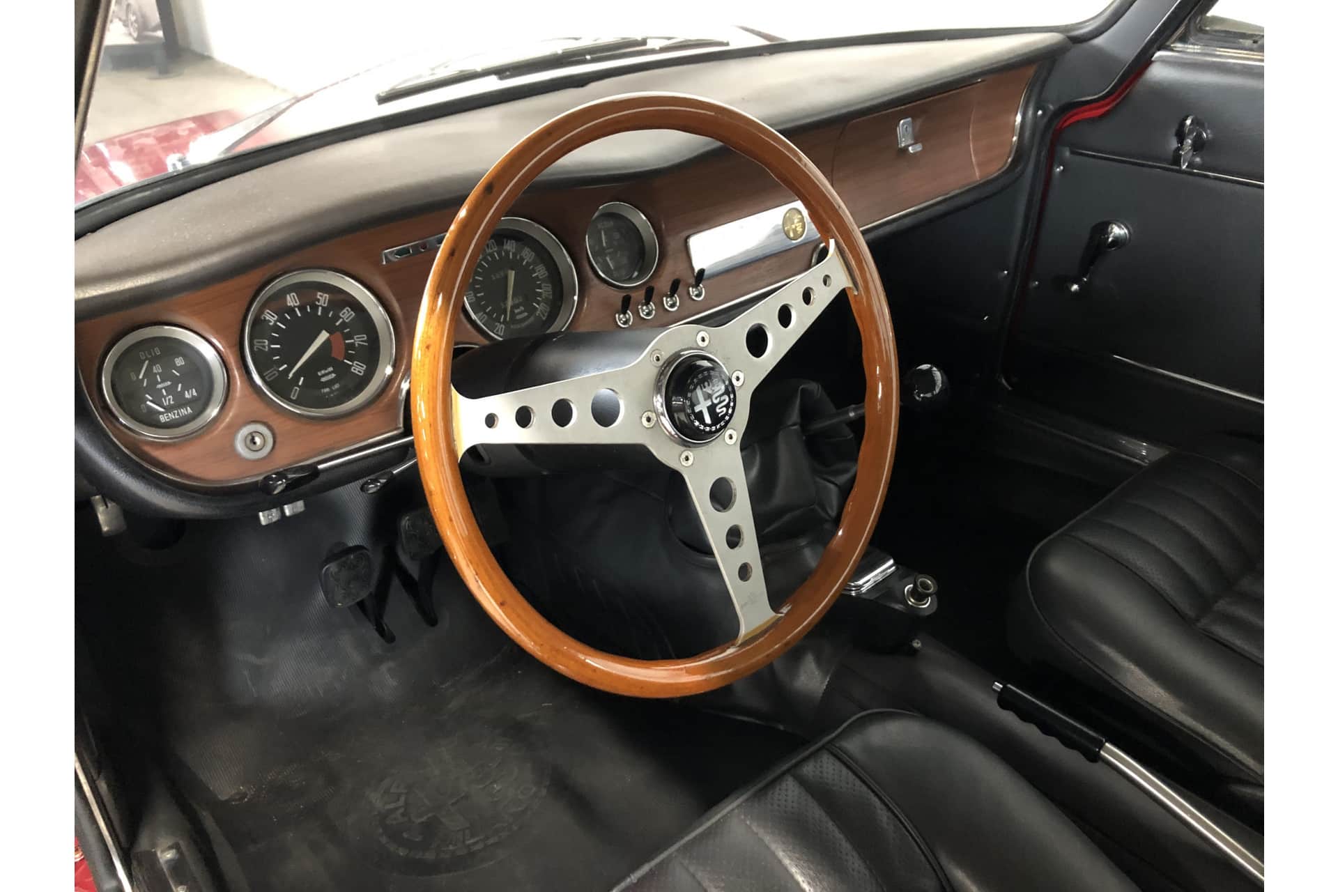 Alfa Romeo Giulia GT Veloce