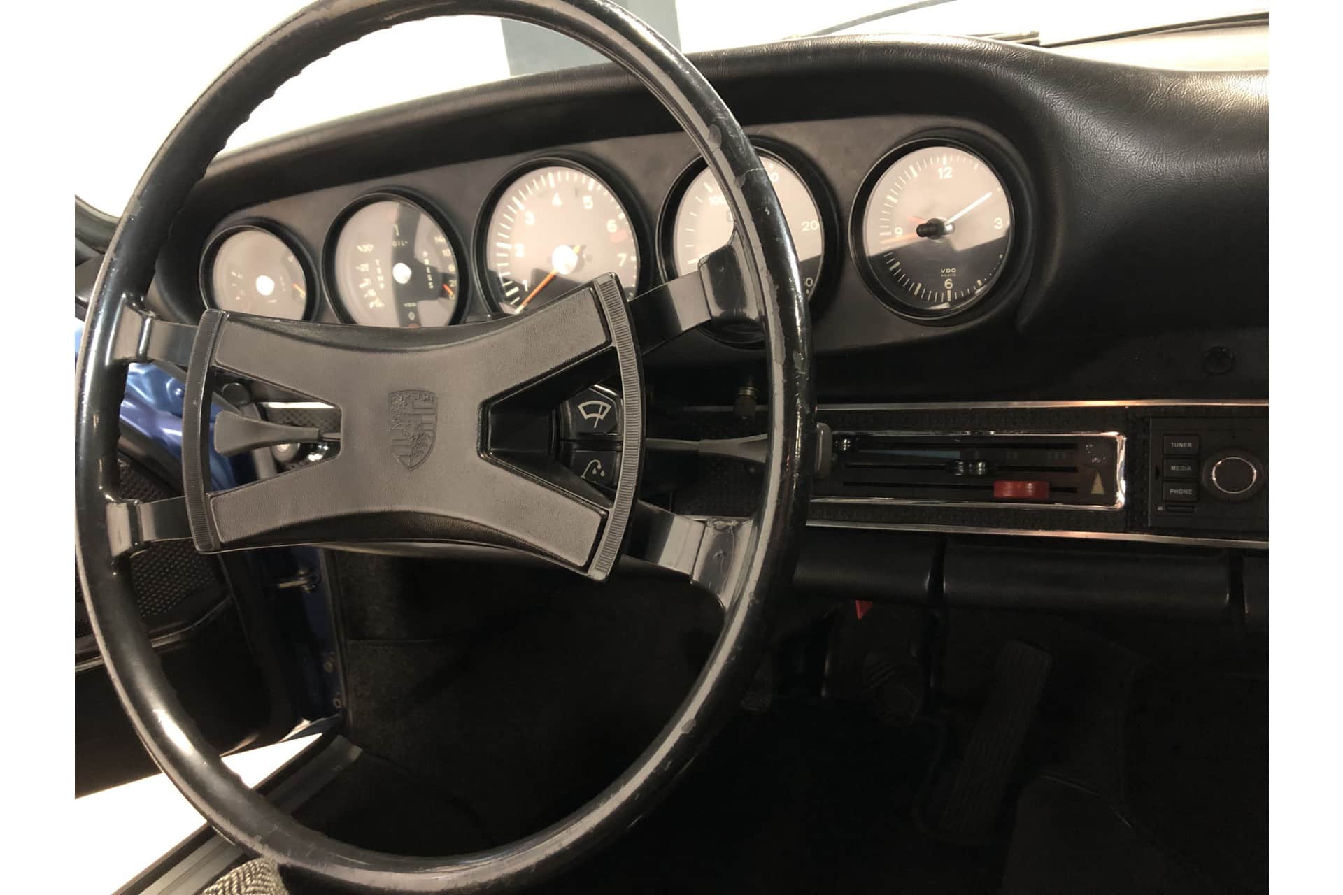 Porsche 911 2.2 T Targa