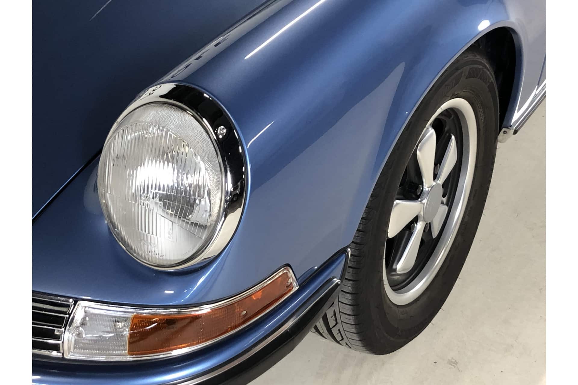 Porsche 2.2 T Targa