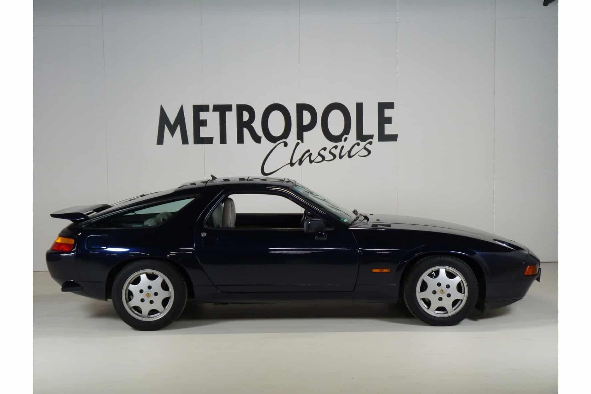 Porsche 928
