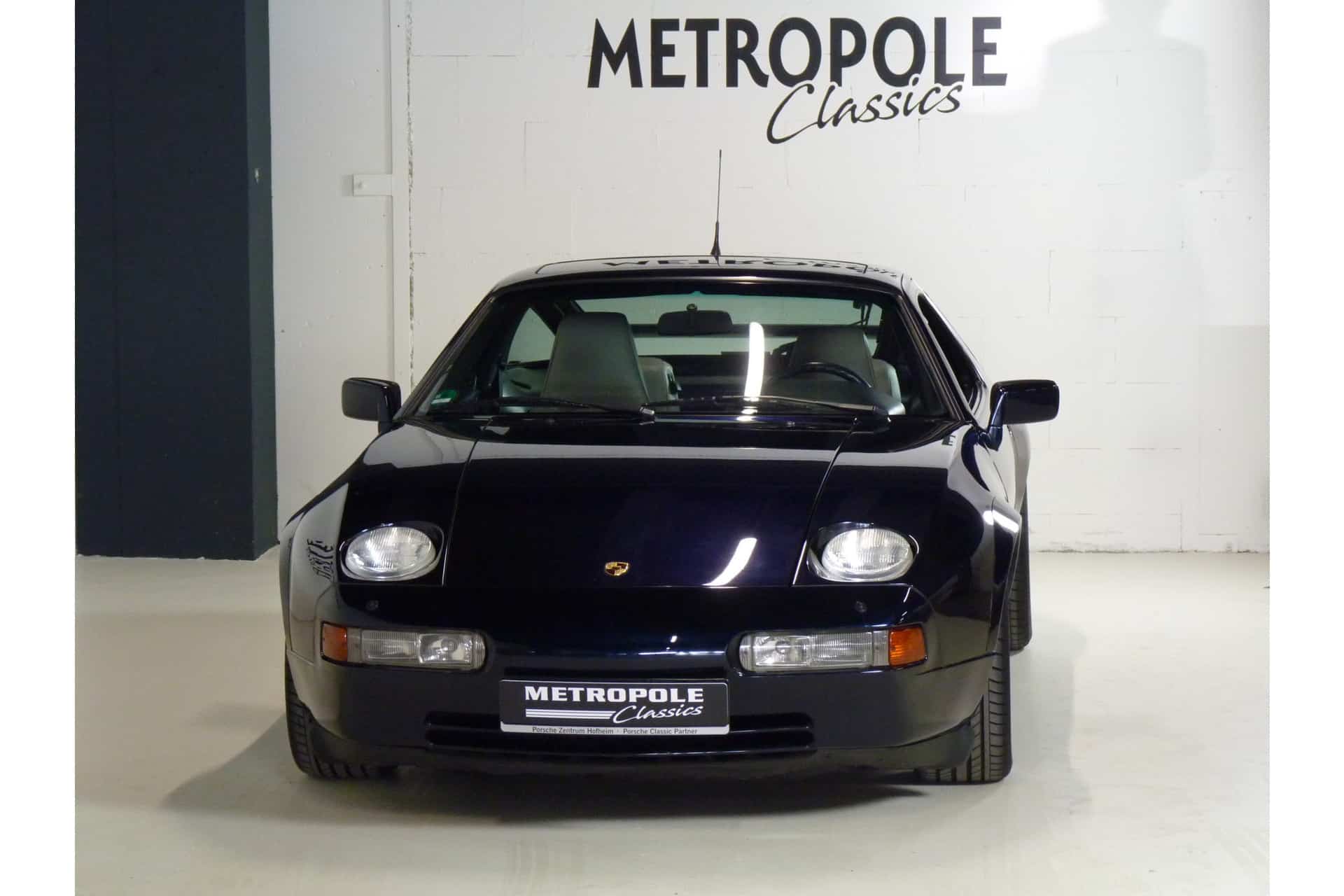 Porsche 928