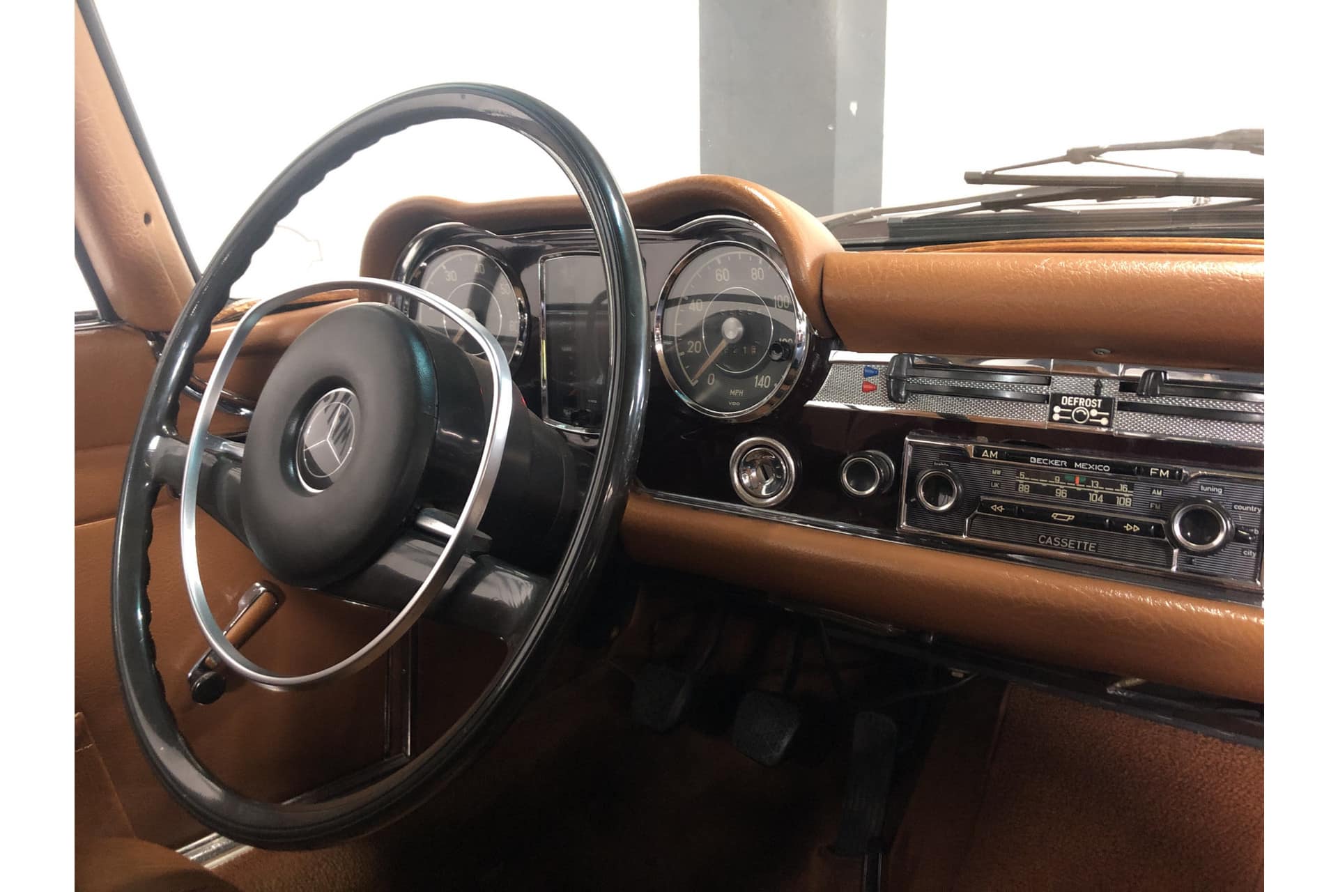 Mercedes-Benz 280 SL Pagode