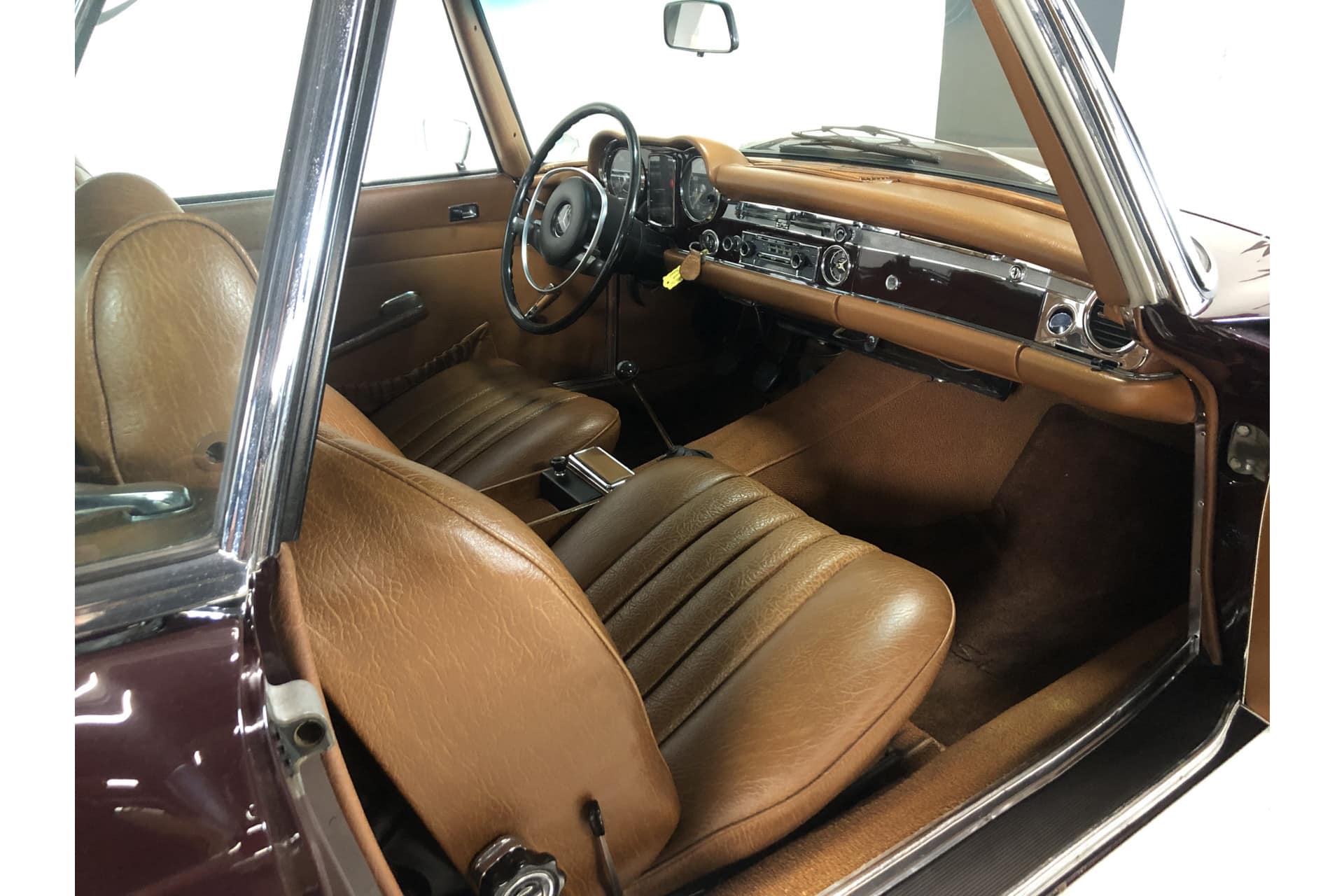 Mercedes-Benz 280 SL Pagode