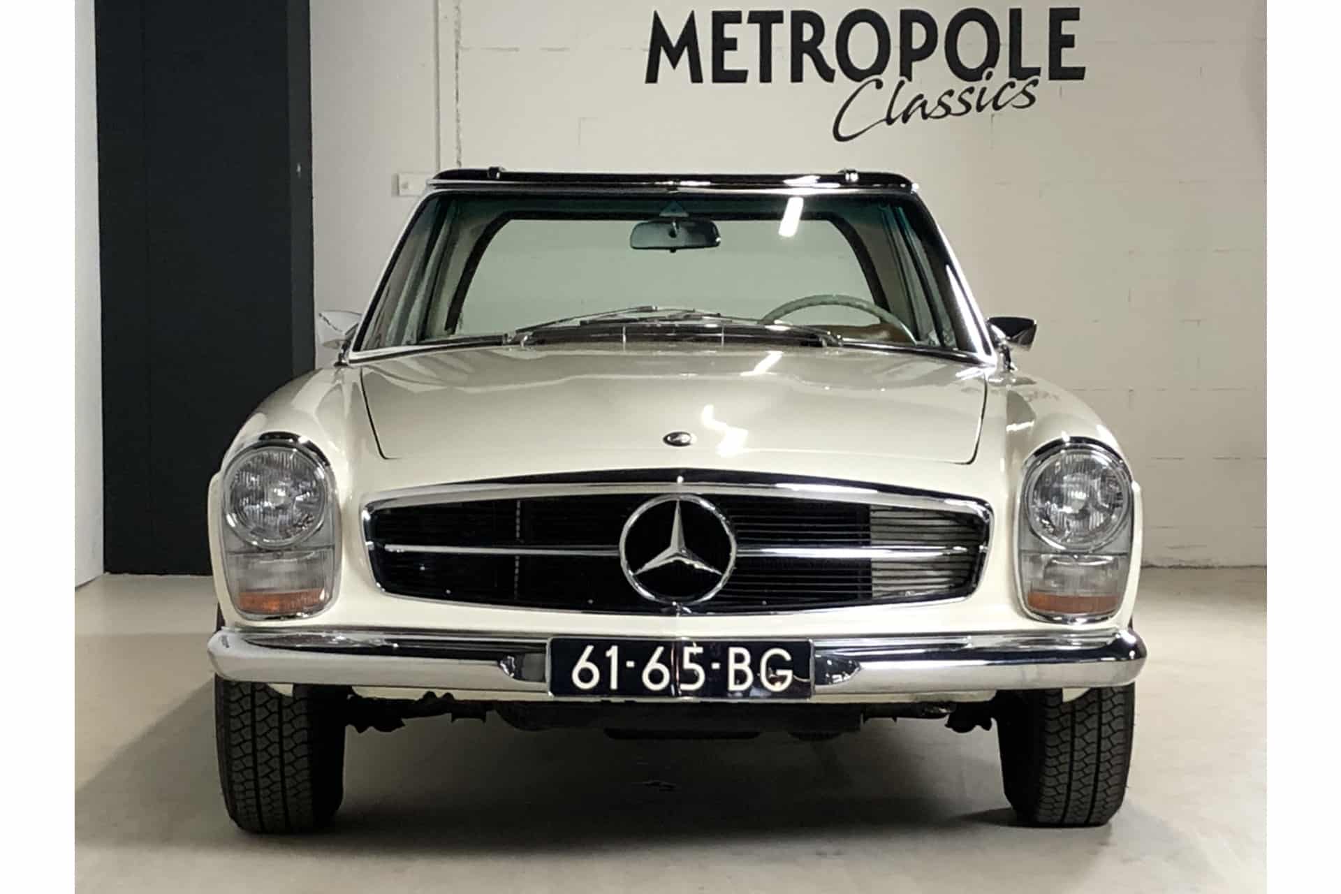 Mercedes-Benz 230 SL