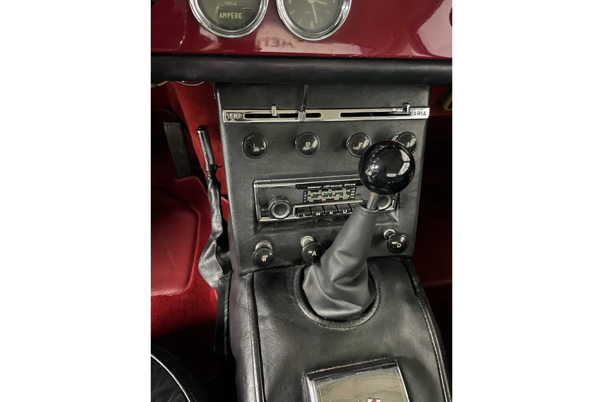 Ferrari 250 GTE Coupe Pininfarina .
