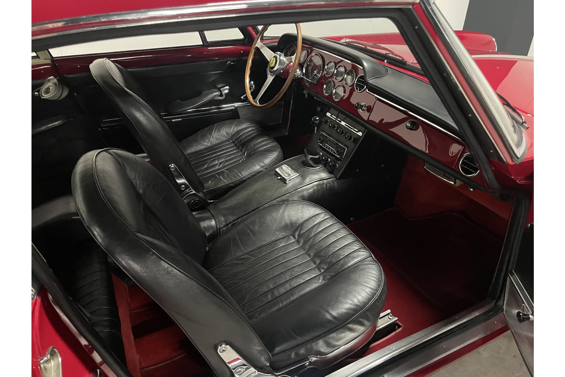 Ferrari 250 GTE Coupe Pininfarina. 2+2. 1963.