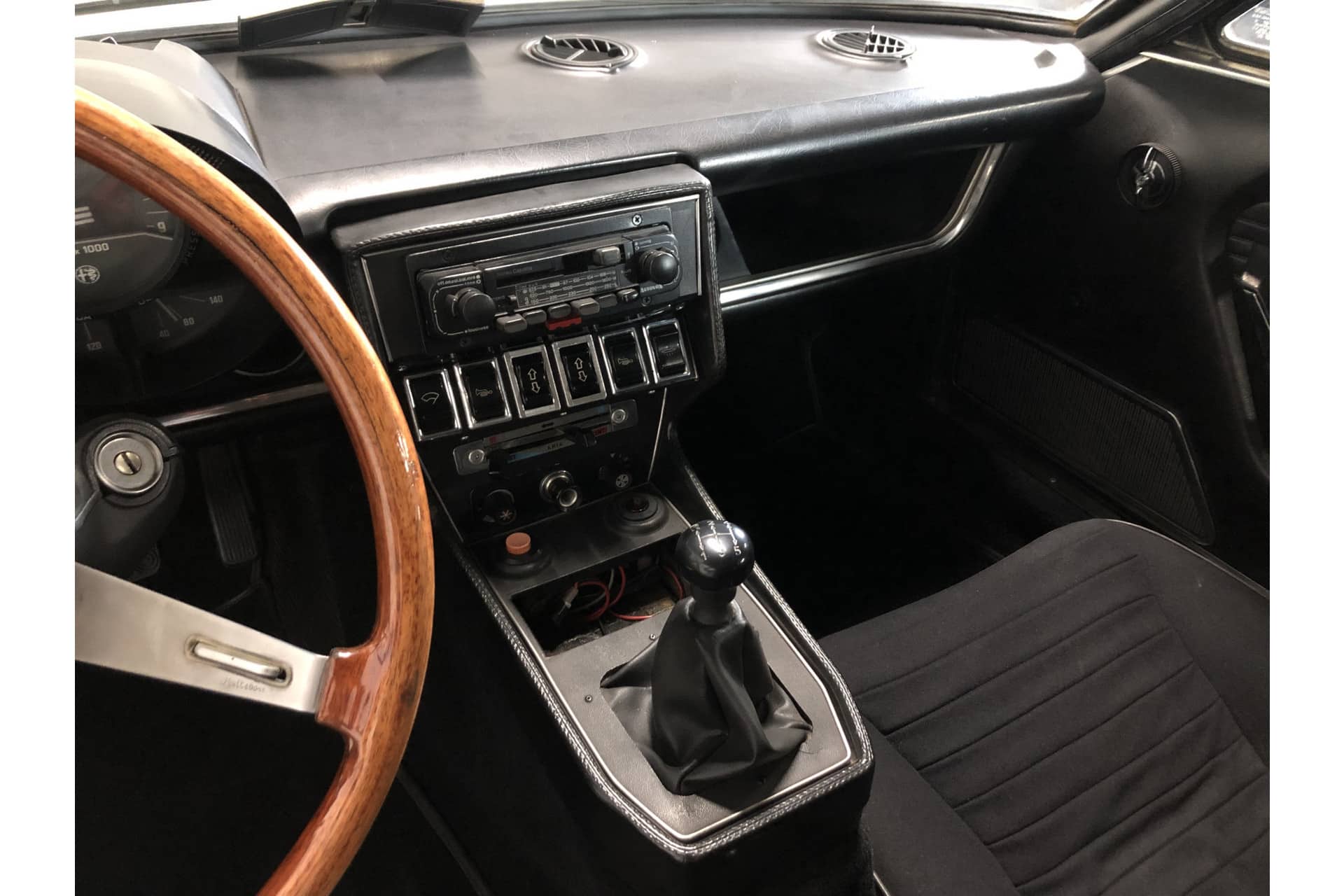 Alfa Romeo Montréal Coupe