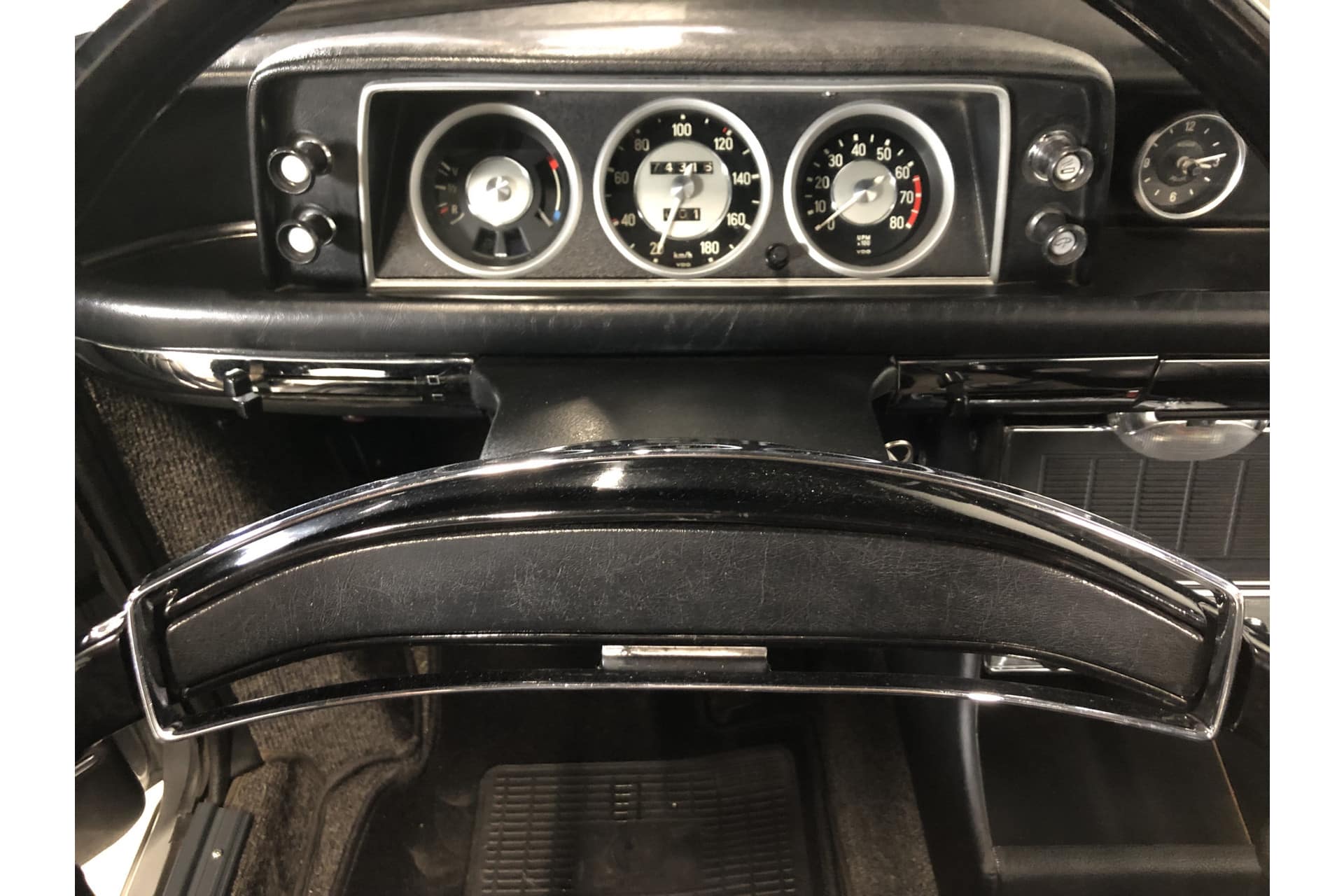 BMW 1600