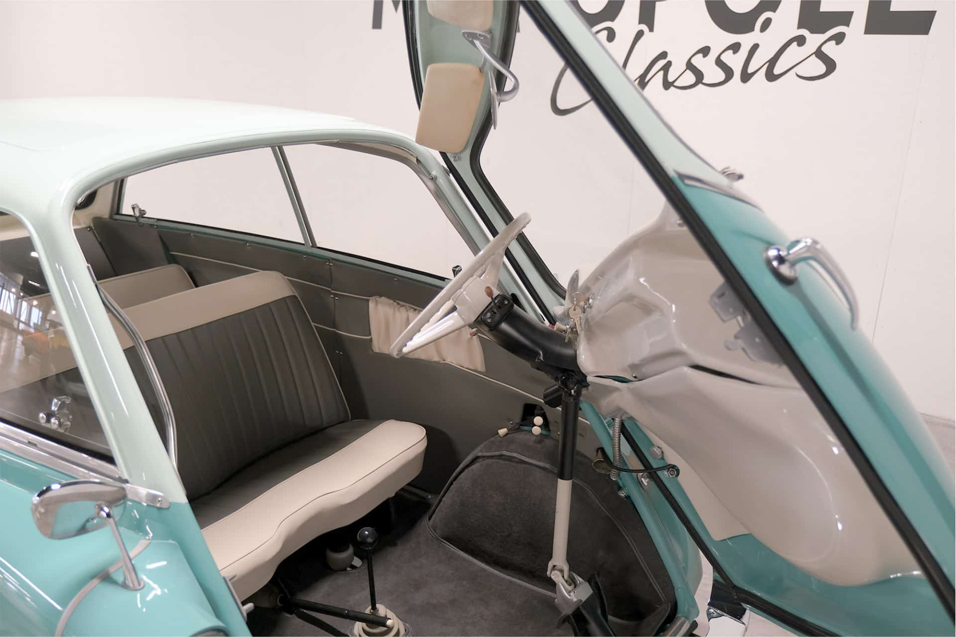 BMW Isetta 600 . 1958. Volledig gerestaureerd.