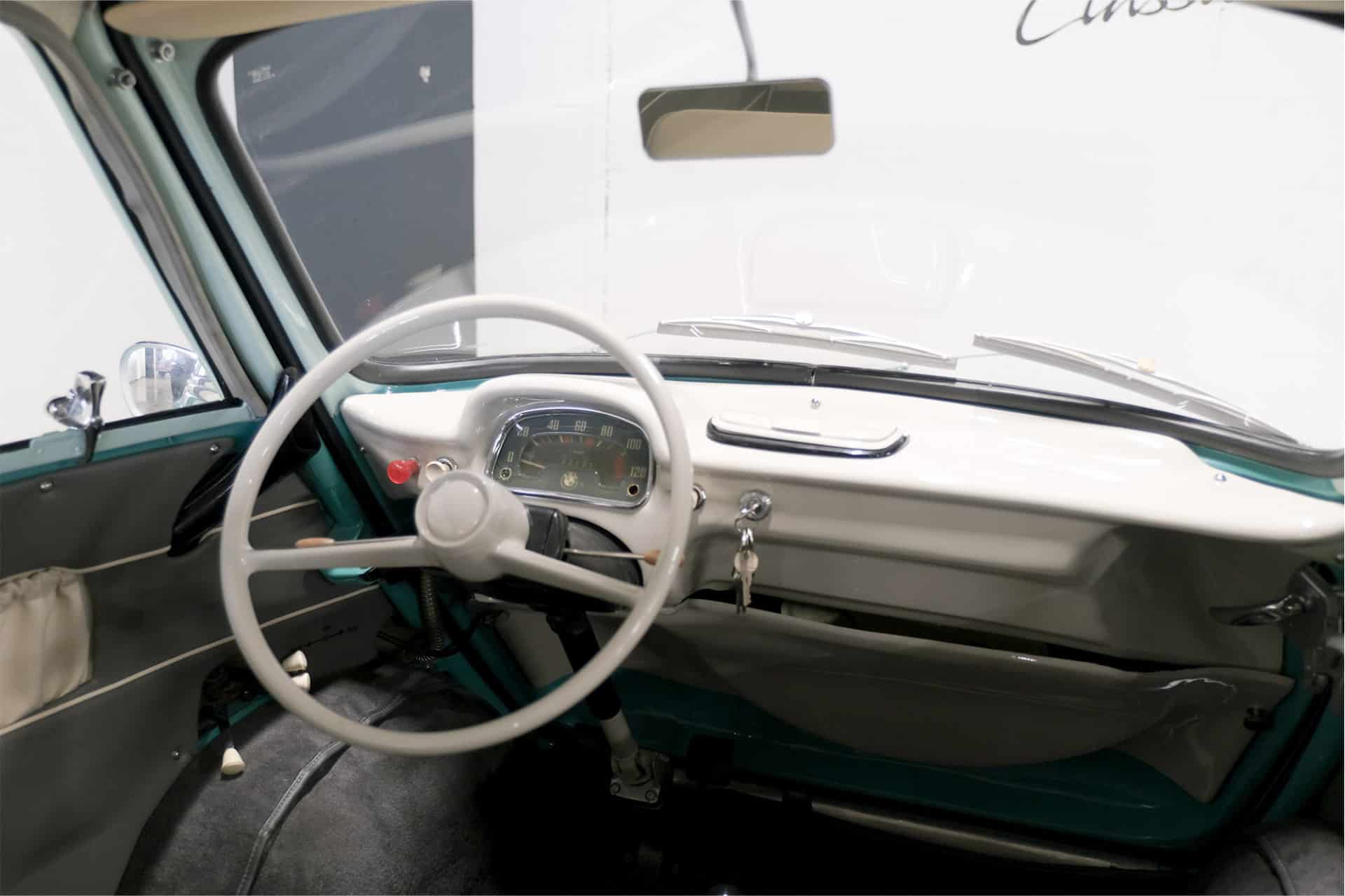 BMW Isetta 600 . 1958. Volledig gerestaureerd.