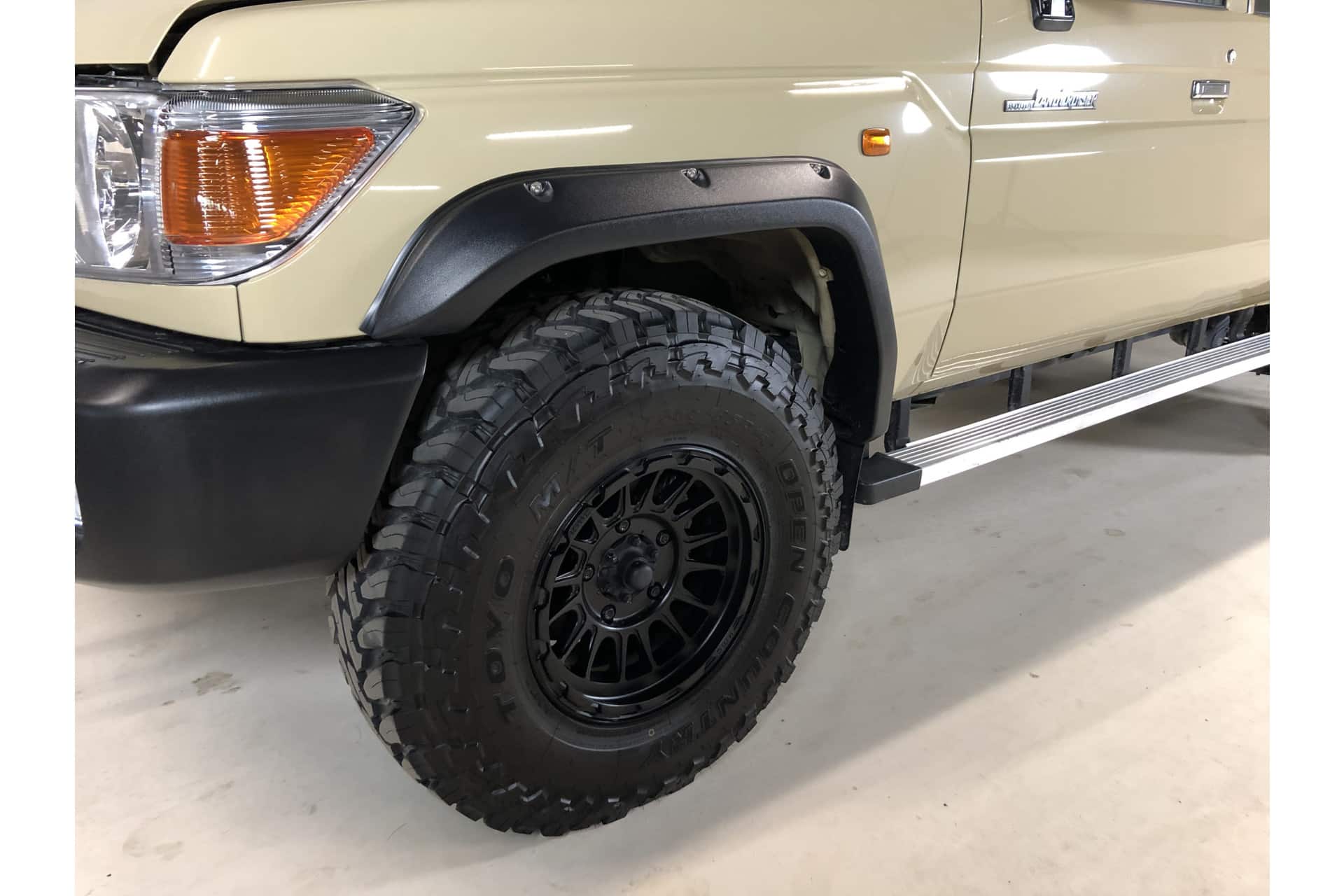 Toyota Landcruiser 79 double cabine