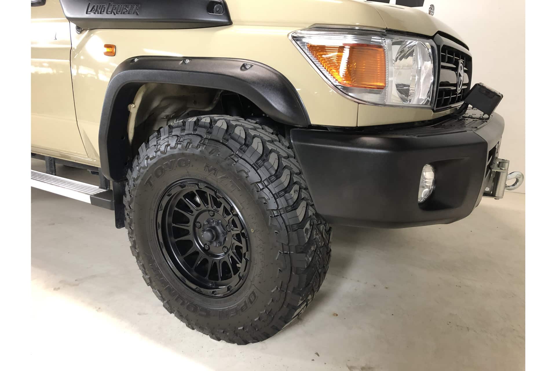 Toyota Landcruiser 79 double cabine