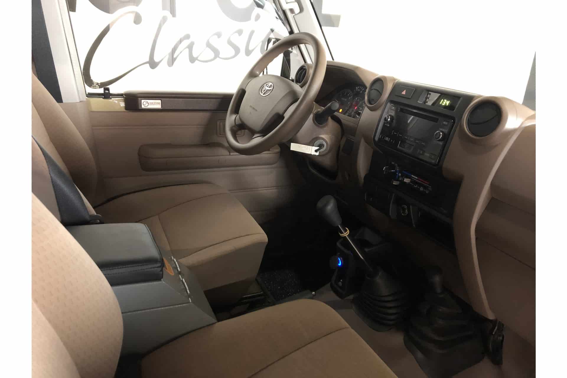 Toyota Landcruiser 79 double cabine