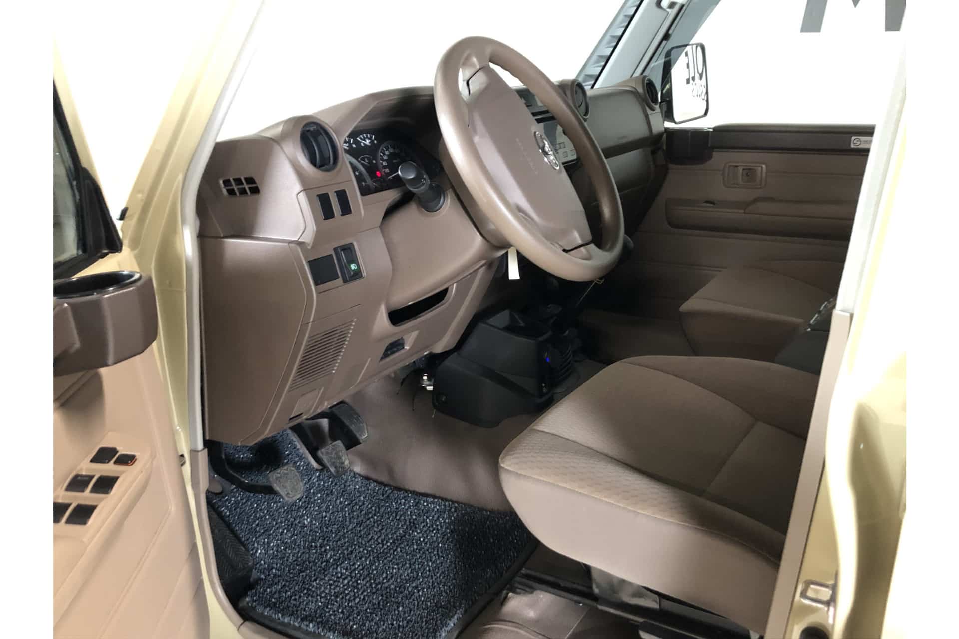 Toyota Landcruiser 79 double cabine