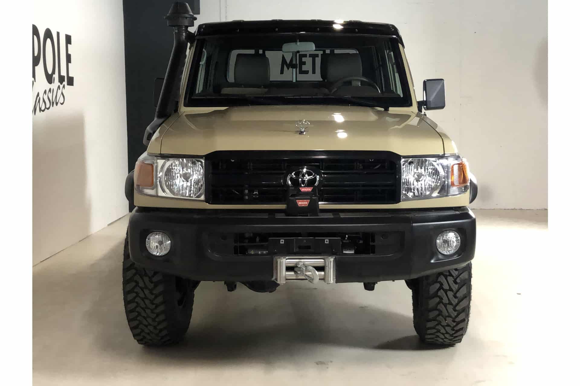 Toyota Landcruiser 79 double cabine
