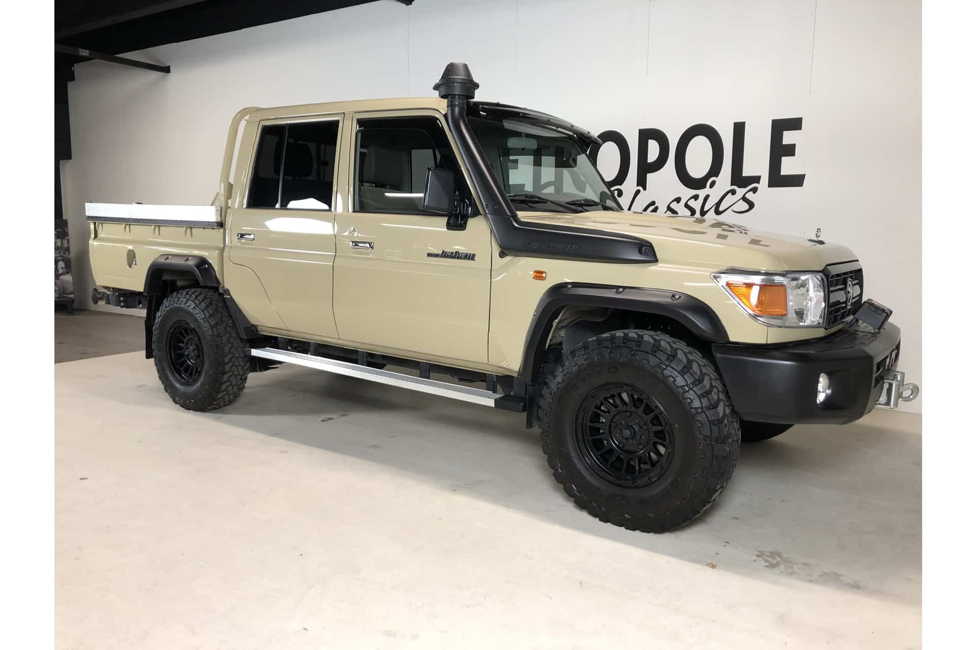 Toyota Landcruiser 79 double cabine