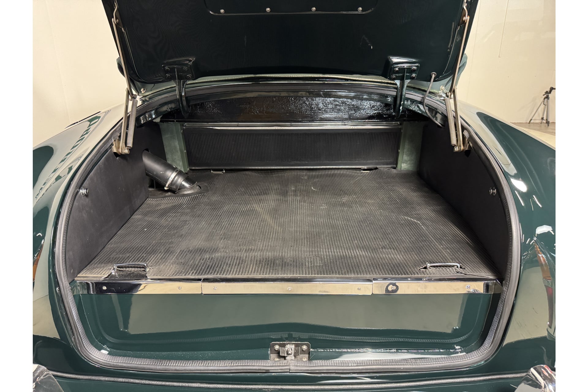 Aston Martin DB2/4 MK III