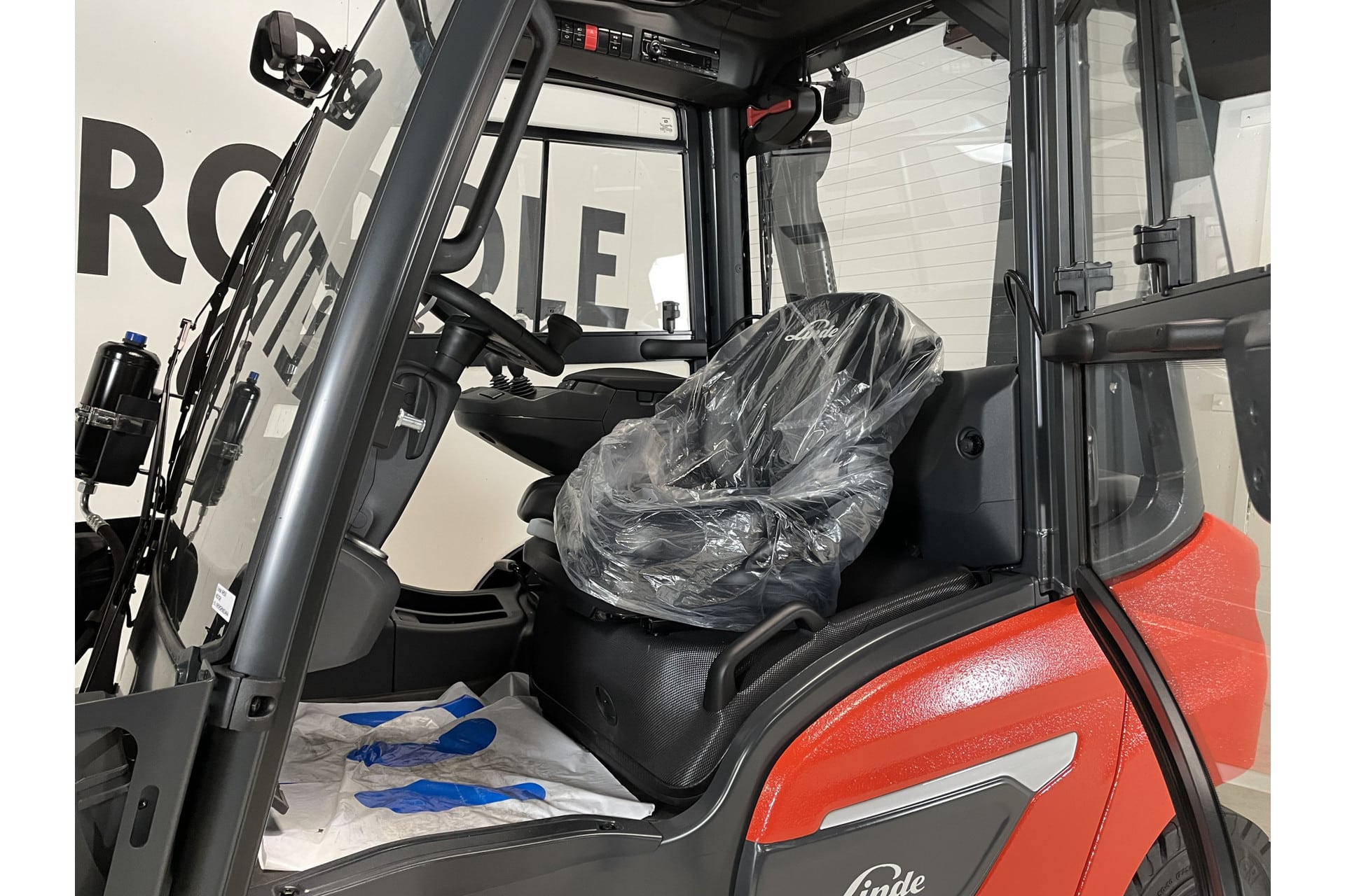 Linde H25, tweedelige freelift mast, Gebruikt 200H