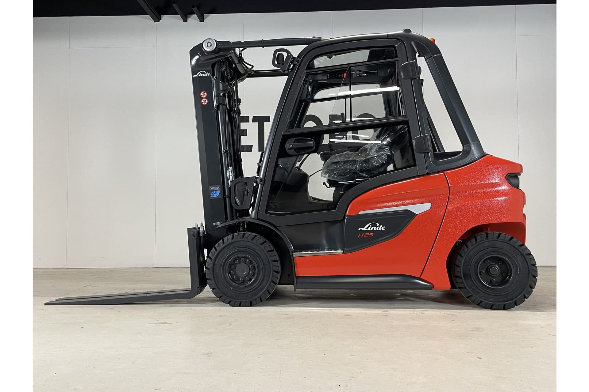 Linde H25, tweedelige freelift mast, Gebruikt 200H