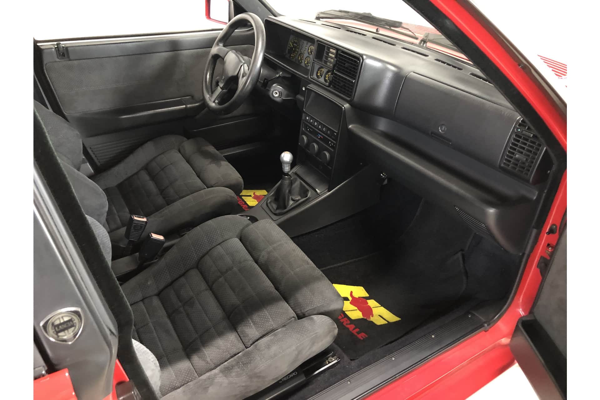 Lancia Delta HF Integrale