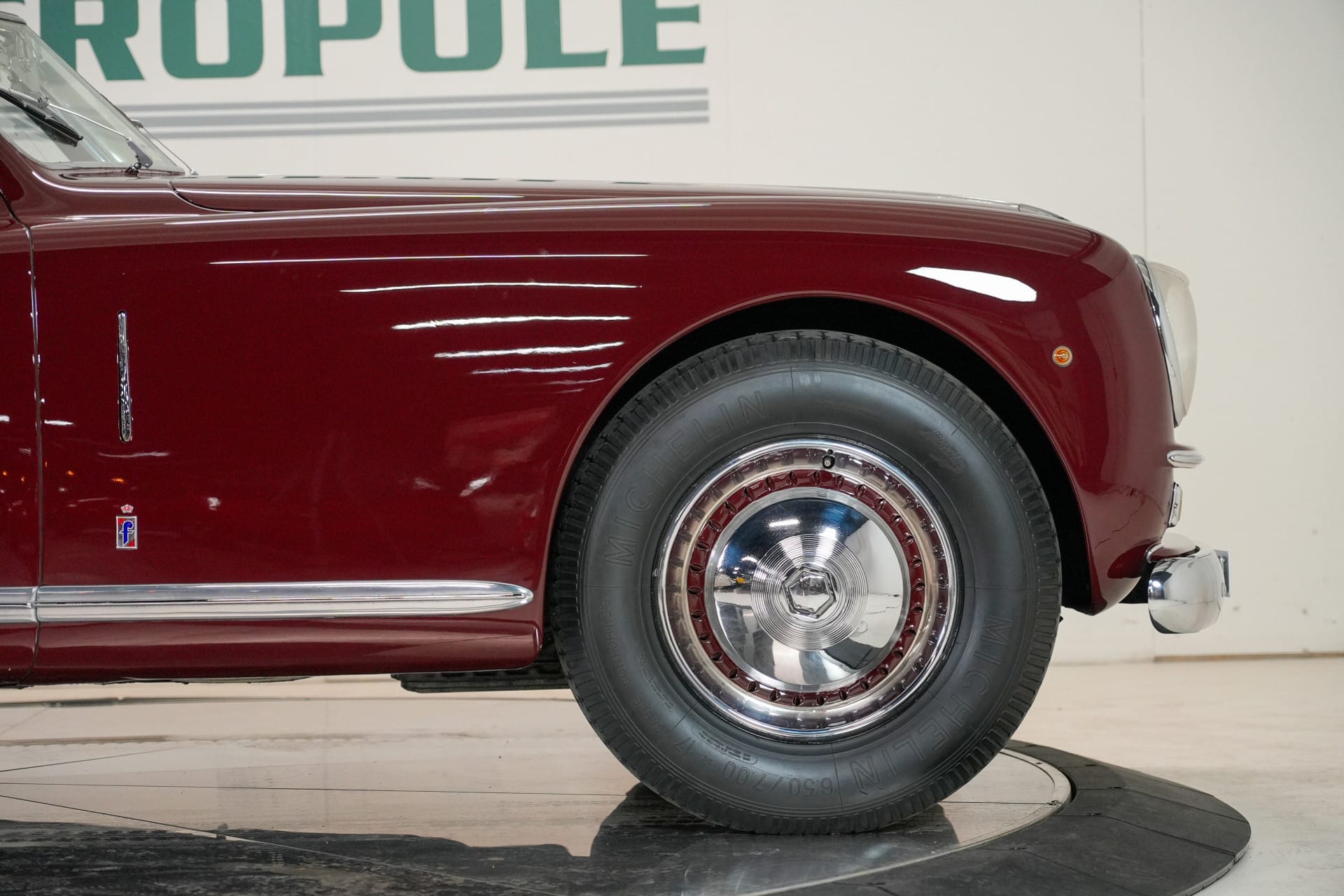Alfa Romeo 6C 2500 Passo Corto Super Sport Cabriolet by Pinin Farina