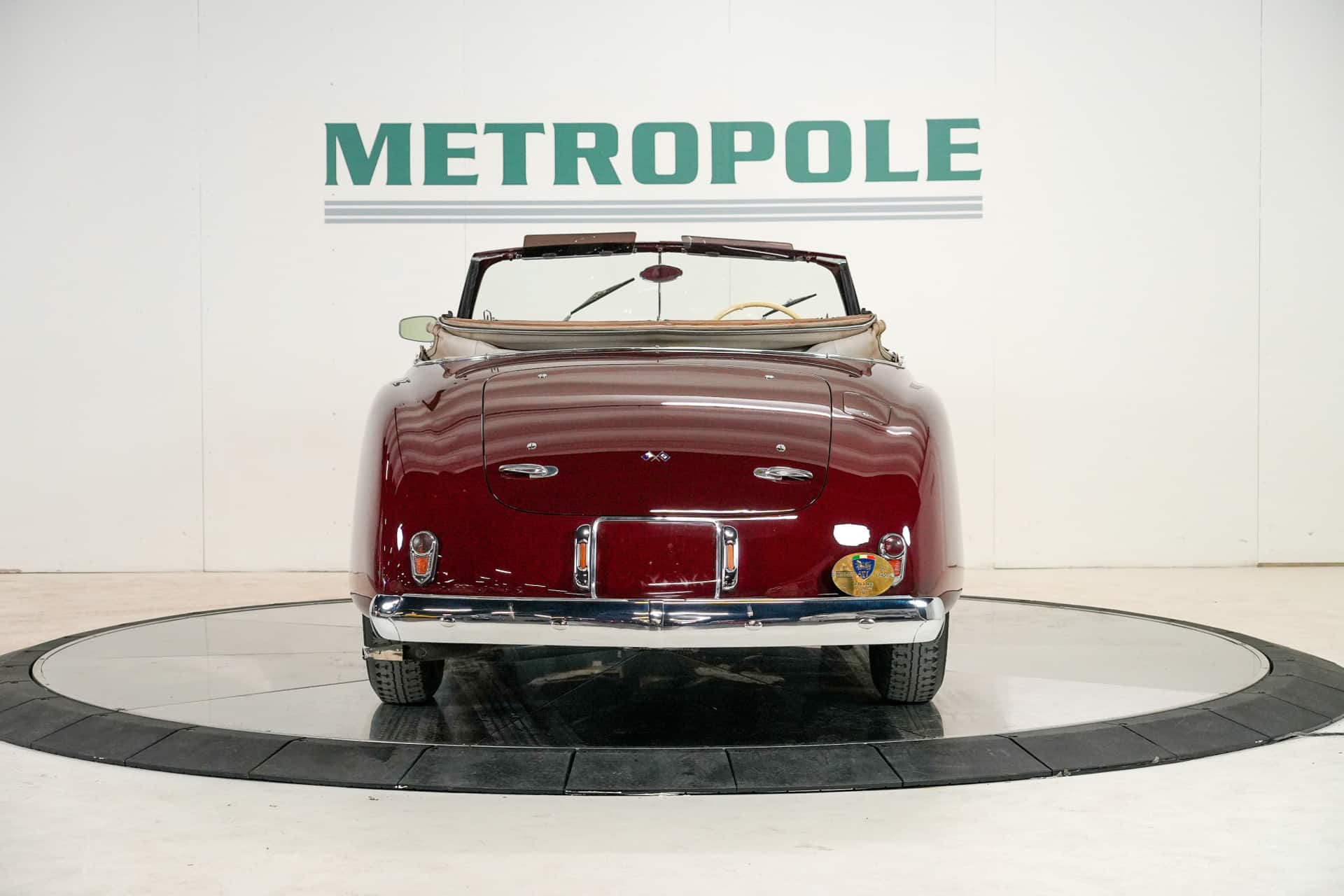 Alfa Romeo 6C 2500 Passo Corto Super Sport Cabriolet by Pinin Farina