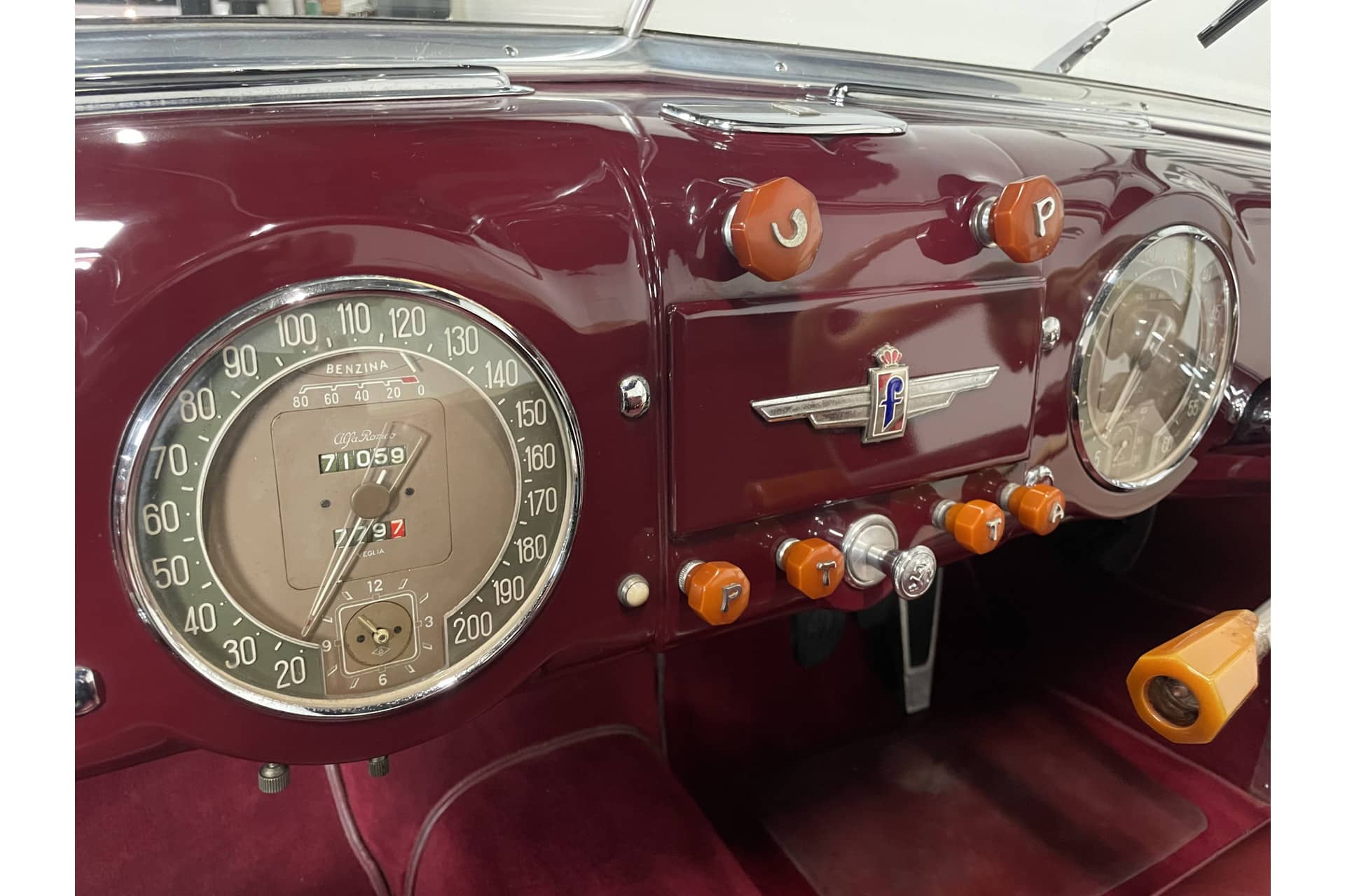 Alfa Romeo 6C 2500 Passo Corto Super Sport Cabriolet by Pinin Farina