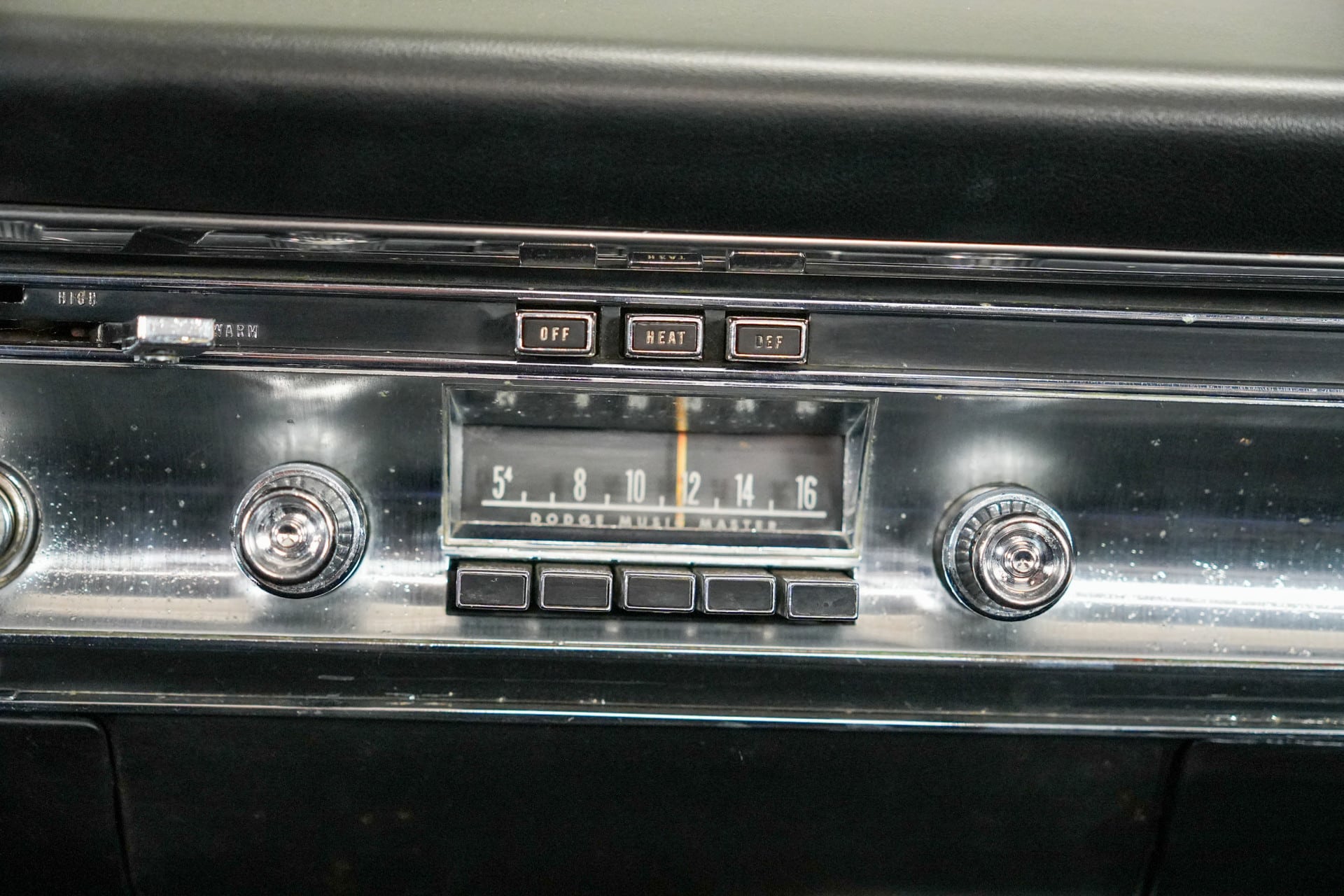 Dodge POLARA